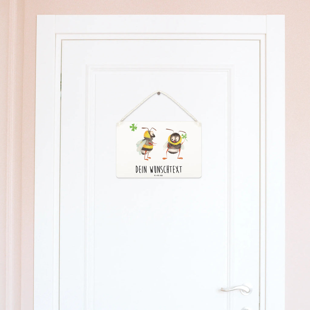 Personalisiertes Deko Schild Bienen Paar Dekoschild, Deko Schild, Schild, Tür Schild, Türschild, Holzschild, Wandschild, Wanddeko, Liebe, Partner, Freund, Freundin, Ehemann, Ehefrau, Heiraten, Verlobung, Heiratsantrag, Liebesgeschenk, Jahrestag, Hocheitstag, Valentinstag, Geschenk für Frauen, Hochzeitstag, Mitbringsel, Geschenk für Freundin, Geschenk für Partner, Liebesbeweis, für Männer, für Ehemann, Schildkröten, verliebte Schildkröten