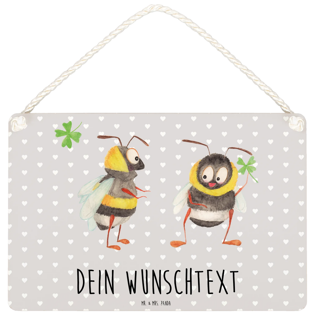 Personalisiertes Deko Schild Bienen Paar Dekoschild, Deko Schild, Schild, Tür Schild, Türschild, Holzschild, Wandschild, Wanddeko, Liebe, Partner, Freund, Freundin, Ehemann, Ehefrau, Heiraten, Verlobung, Heiratsantrag, Liebesgeschenk, Jahrestag, Hocheitstag, Valentinstag, Geschenk für Frauen, Hochzeitstag, Mitbringsel, Geschenk für Freundin, Geschenk für Partner, Liebesbeweis, für Männer, für Ehemann, Schildkröten, verliebte Schildkröten