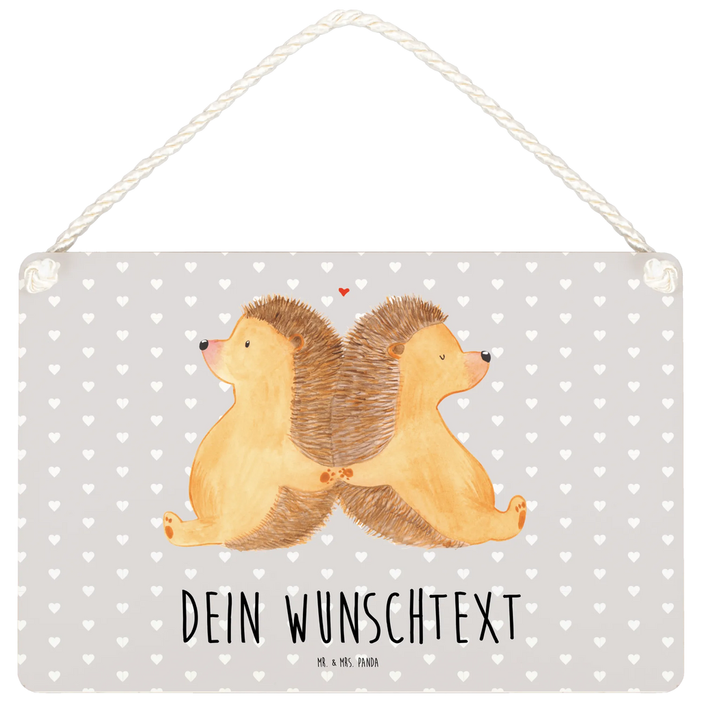 Personalisiertes Deko Schild Igel händchenhaltend Dekoschild, Deko Schild, Schild, Tür Schild, Türschild, Holzschild, Wandschild, Wanddeko, Liebe, Partner, Freund, Freundin, Ehemann, Ehefrau, Heiraten, Verlobung, Heiratsantrag, Liebesgeschenk, Jahrestag, Hocheitstag, Igel, Igelliebe, Hand in Hand, Liebesbeweis, große Liebe, Liebesbotschaft, Hochzeit, Lieblingsmensch, Gemeinsamkeit, Love, Geschenk für zwei