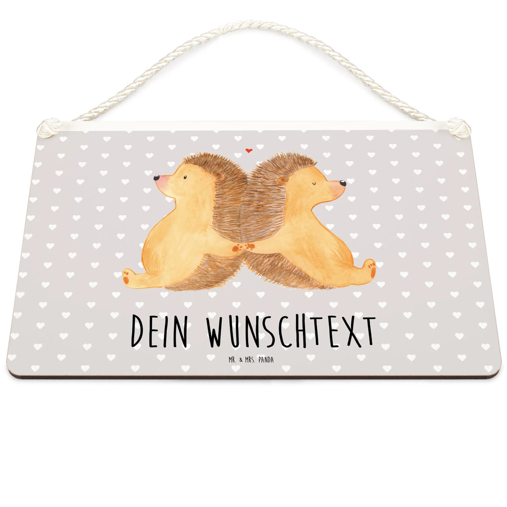 Personalisiertes Deko Schild Igel händchenhaltend Dekoschild, Deko Schild, Schild, Tür Schild, Türschild, Holzschild, Wandschild, Wanddeko, Liebe, Partner, Freund, Freundin, Ehemann, Ehefrau, Heiraten, Verlobung, Heiratsantrag, Liebesgeschenk, Jahrestag, Hocheitstag, Igel, Igelliebe, Hand in Hand, Liebesbeweis, große Liebe, Liebesbotschaft, Hochzeit, Lieblingsmensch, Gemeinsamkeit, Love, Geschenk für zwei