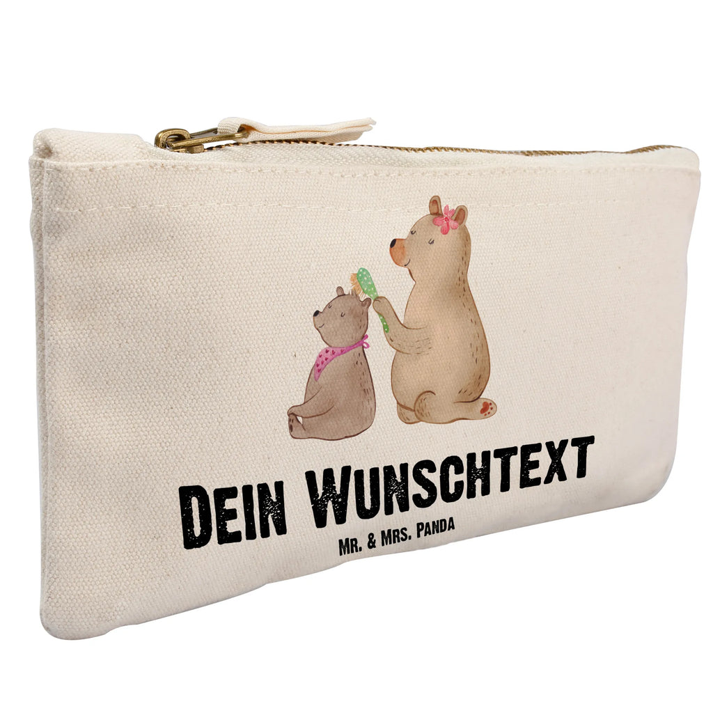 Personalisierte Schminktasche Bär mit Kind Personalisierte Schminktasche, Personalisierte Kosmetiktasche, Personalisierter Kosmetikbeutel, Personalisiertes Stiftemäppchen, Personalisiertes Etui, Personalisierte Federmappe, Personalisierte Makeup Bag, Personalisiertes Schminketui, Personalisiertes Kosmetiketui, Personalisiertes Schlamperetui, Schminktasche mit Namen, Kosmetiktasche mit Namen, Kosmetikbeutel mit Namen, Stiftemäppchen mit Namen, Etui mit Namen, Federmappe mit Namen, Makeup Bg mit Namen, Schminketui mit Namen, Kosmetiketui mit Namen, Schlamperetui mit Namen, Schminktasche personalisieren, Schminktasche bedrucken, Schminktasche selbst gestalten, Familie, Vatertag, Muttertag, Bruder, Schwester, Mama, Papa, Oma, Opa, Geschenk, Mutti, Mutter