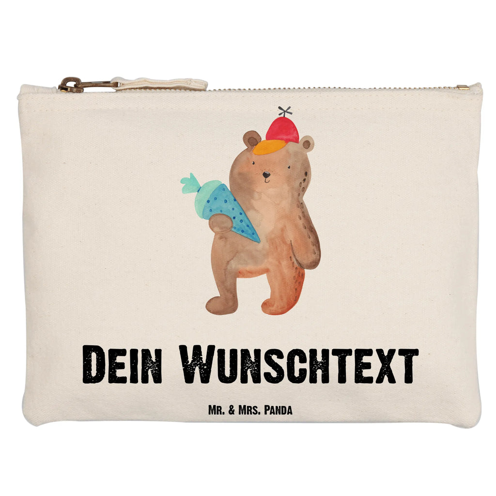 Personalisierte Schminktasche Bär mit Schultüte Personalisierte Schminktasche, Personalisierte Kosmetiktasche, Personalisierter Kosmetikbeutel, Personalisiertes Stiftemäppchen, Personalisiertes Etui, Personalisierte Federmappe, Personalisierte Makeup Bag, Personalisiertes Schminketui, Personalisiertes Kosmetiketui, Personalisiertes Schlamperetui, Schminktasche mit Namen, Kosmetiktasche mit Namen, Kosmetikbeutel mit Namen, Stiftemäppchen mit Namen, Etui mit Namen, Federmappe mit Namen, Makeup Bg mit Namen, Schminketui mit Namen, Kosmetiketui mit Namen, Schlamperetui mit Namen, Schminktasche personalisieren, Schminktasche bedrucken, Schminktasche selbst gestalten, Bär, Teddy, Teddybär, Bär Motiv, Schultüte, Erster Schultag Geschenk, Einschulung Geschenk, Schule Geschenk, Grundschule, Schulanfang, Schulbeginn