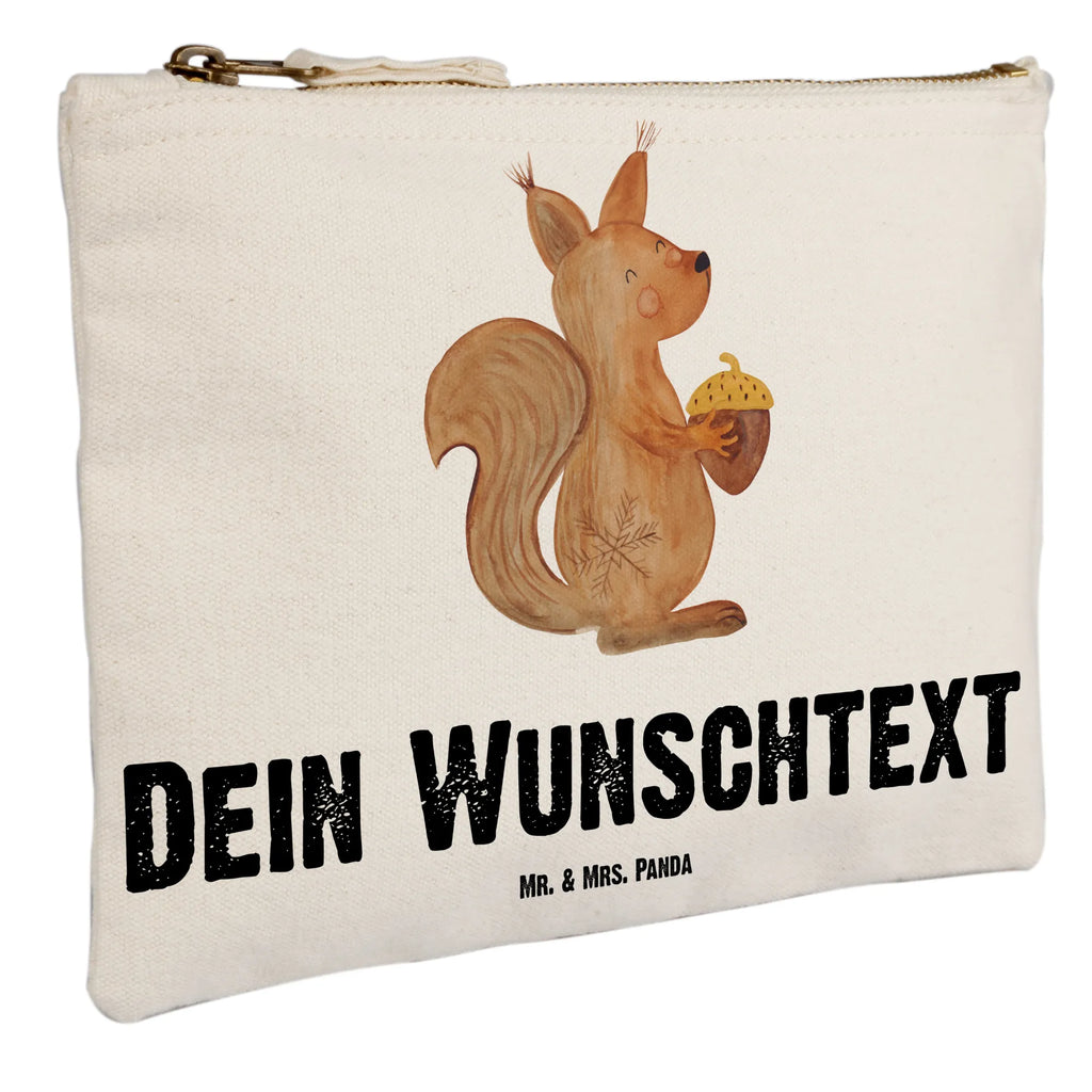 Personalisierte Schminktasche Eichhörnchen Weihnachten Personalisierte Schminktasche, Personalisierte Kosmetiktasche, Personalisierter Kosmetikbeutel, Personalisiertes Stiftemäppchen, Personalisiertes Etui, Personalisierte Federmappe, Personalisierte Makeup Bag, Personalisiertes Schminketui, Personalisiertes Kosmetiketui, Personalisiertes Schlamperetui, Schminktasche mit Namen, Kosmetiktasche mit Namen, Kosmetikbeutel mit Namen, Stiftemäppchen mit Namen, Etui mit Namen, Federmappe mit Namen, Makeup Bg mit Namen, Schminketui mit Namen, Kosmetiketui mit Namen, Schlamperetui mit Namen, Schminktasche personalisieren, Schminktasche bedrucken, Schminktasche selbst gestalten, Winter, Weihnachten, Weihnachtsdeko, Nikolaus, Advent, Heiligabend, Wintermotiv, Frohe Weihnachten, Frohes neues Jahr, Guten Rutsch, Weihnachtsmotiv, Weihnachtsgruß, Neujahr, Vogel