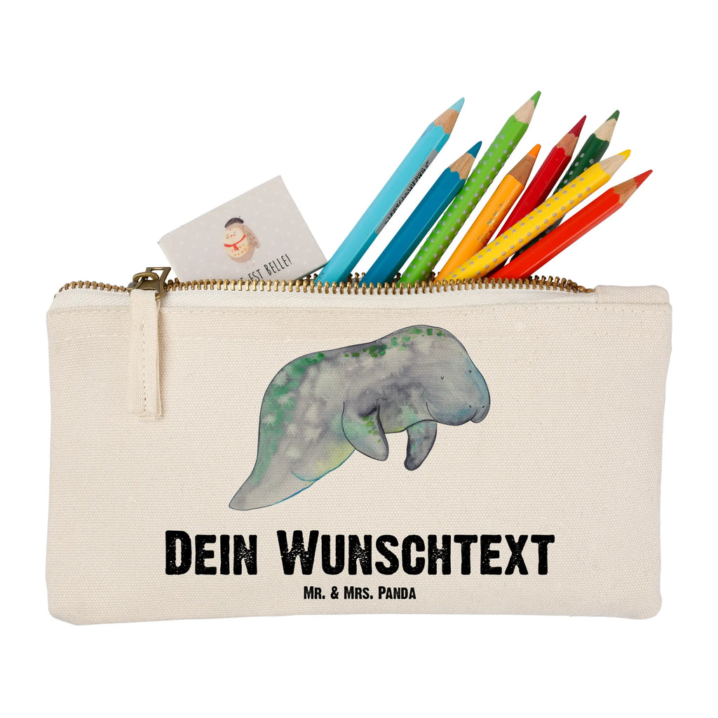 Personalisierte Schminktasche Seekuh chillt Personalisierte Schminktasche, Personalisierte Kosmetiktasche, Personalisierter Kosmetikbeutel, Personalisiertes Stiftemäppchen, Personalisiertes Etui, Personalisierte Federmappe, Personalisierte Makeup Bag, Personalisiertes Schminketui, Personalisiertes Kosmetiketui, Personalisiertes Schlamperetui, Schminktasche mit Namen, Kosmetiktasche mit Namen, Kosmetikbeutel mit Namen, Stiftemäppchen mit Namen, Etui mit Namen, Federmappe mit Namen, Makeup Bg mit Namen, Schminketui mit Namen, Kosmetiketui mit Namen, Schlamperetui mit Namen, Schminktasche personalisieren, Schminktasche bedrucken, Schminktasche selbst gestalten, Meerestiere, Meer, Urlaub, Seekuh, Seekühe, Diät, Abnehmen, Zucker, Diätwahn, Essen, Süßigkeiten