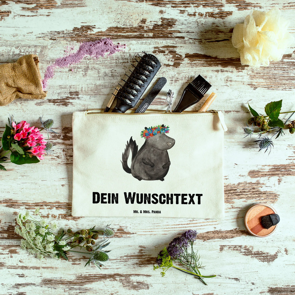 Personalisierte Schminktasche Stinktier Blumenmaedchen Personalisierte Schminktasche, Personalisierte Kosmetiktasche, Personalisierter Kosmetikbeutel, Personalisiertes Stiftemäppchen, Personalisiertes Etui, Personalisierte Federmappe, Personalisierte Makeup Bag, Personalisiertes Schminketui, Personalisiertes Kosmetiketui, Personalisiertes Schlamperetui, Schminktasche mit Namen, Kosmetiktasche mit Namen, Kosmetikbeutel mit Namen, Stiftemäppchen mit Namen, Etui mit Namen, Federmappe mit Namen, Makeup Bg mit Namen, Schminketui mit Namen, Kosmetiketui mit Namen, Schlamperetui mit Namen, Schminktasche personalisieren, Schminktasche bedrucken, Schminktasche selbst gestalten, Stinktier, Skunk, Wildtier, Raubtier, Stinker, Stinki, Yoga, Namaste, Lebe, Liebe, Lache