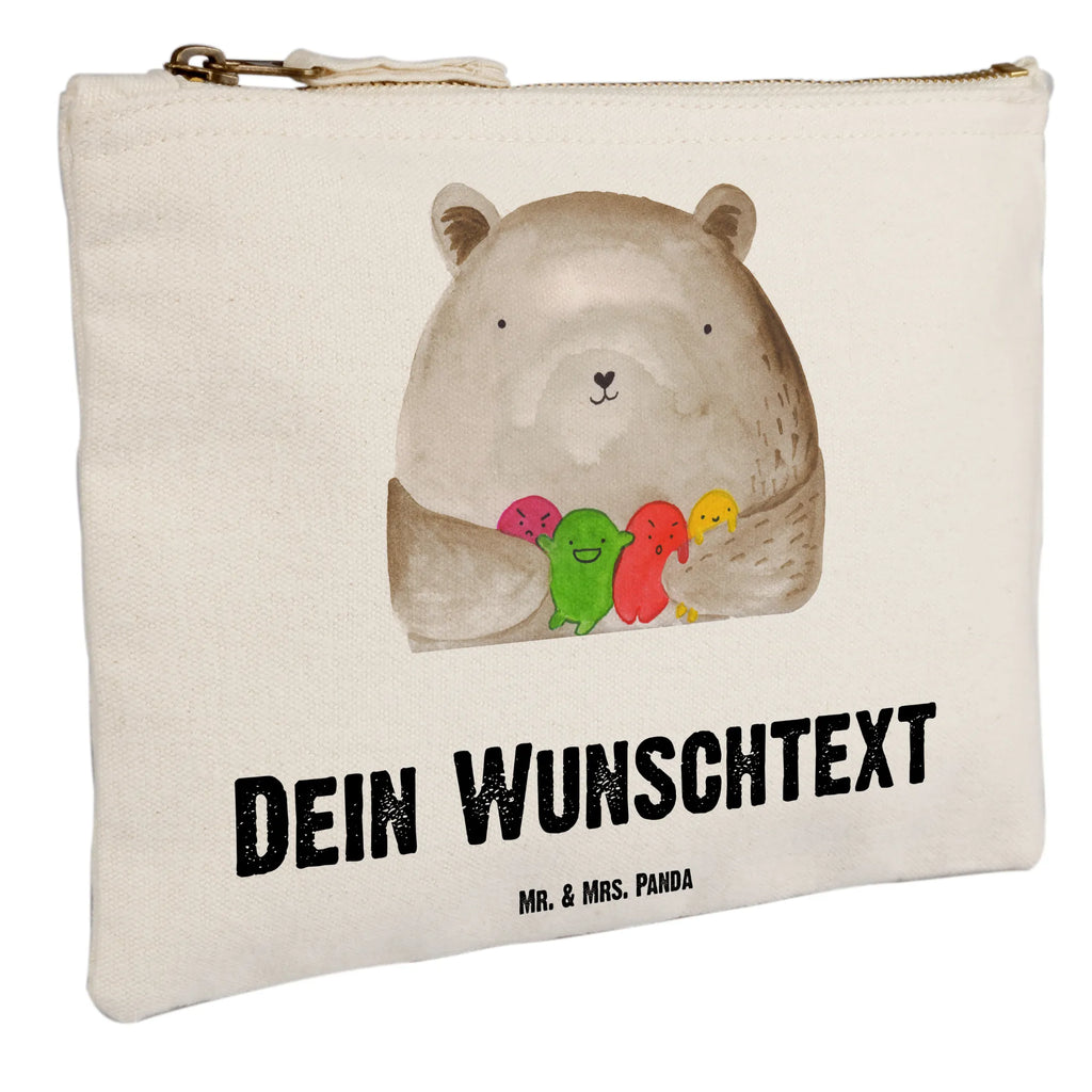 Personalisierte Schminktasche Bär Gefühl Personalisierte Schminktasche, Personalisierte Kosmetiktasche, Personalisierter Kosmetikbeutel, Personalisiertes Stiftemäppchen, Personalisiertes Etui, Personalisierte Federmappe, Personalisierte Makeup Bag, Personalisiertes Schminketui, Personalisiertes Kosmetiketui, Personalisiertes Schlamperetui, Schminktasche mit Namen, Kosmetiktasche mit Namen, Kosmetikbeutel mit Namen, Stiftemäppchen mit Namen, Etui mit Namen, Federmappe mit Namen, Makeup Bg mit Namen, Schminketui mit Namen, Kosmetiketui mit Namen, Schlamperetui mit Namen, Schminktasche personalisieren, Schminktasche bedrucken, Schminktasche selbst gestalten, Bär, Teddy, Teddybär, Wahnsinn, Verrückt, Durchgedreht