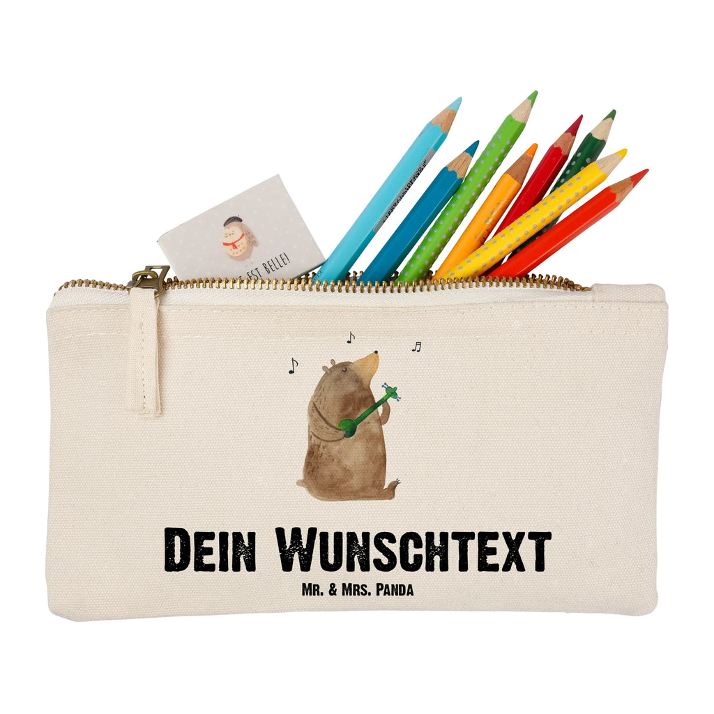 Personalisierte Schminktasche Bär Gitarre Personalisierte Schminktasche, Personalisierte Kosmetiktasche, Personalisierter Kosmetikbeutel, Personalisiertes Stiftemäppchen, Personalisiertes Etui, Personalisierte Federmappe, Personalisierte Makeup Bag, Personalisiertes Schminketui, Personalisiertes Kosmetiketui, Personalisiertes Schlamperetui, Schminktasche mit Namen, Kosmetiktasche mit Namen, Kosmetikbeutel mit Namen, Stiftemäppchen mit Namen, Etui mit Namen, Federmappe mit Namen, Makeup Bg mit Namen, Schminketui mit Namen, Kosmetiketui mit Namen, Schlamperetui mit Namen, Schminktasche personalisieren, Schminktasche bedrucken, Schminktasche selbst gestalten, Bär, Teddy, Teddybär