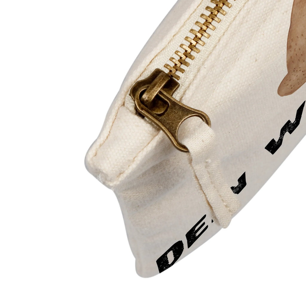 Personalisierte Schminktasche Bär Schulterblick Personalisierte Schminktasche, Personalisierte Kosmetiktasche, Personalisierter Kosmetikbeutel, Personalisiertes Stiftemäppchen, Personalisiertes Etui, Personalisierte Federmappe, Personalisierte Makeup Bag, Personalisiertes Schminketui, Personalisiertes Kosmetiketui, Personalisiertes Schlamperetui, Schminktasche mit Namen, Kosmetiktasche mit Namen, Kosmetikbeutel mit Namen, Stiftemäppchen mit Namen, Etui mit Namen, Federmappe mit Namen, Makeup Bg mit Namen, Schminketui mit Namen, Kosmetiketui mit Namen, Schlamperetui mit Namen, Schminktasche personalisieren, Schminktasche bedrucken, Schminktasche selbst gestalten, Bär, Teddy, Teddybär, Selbstachtung, Weltansicht, Motivation, Bären, Bärenliebe, Weisheit