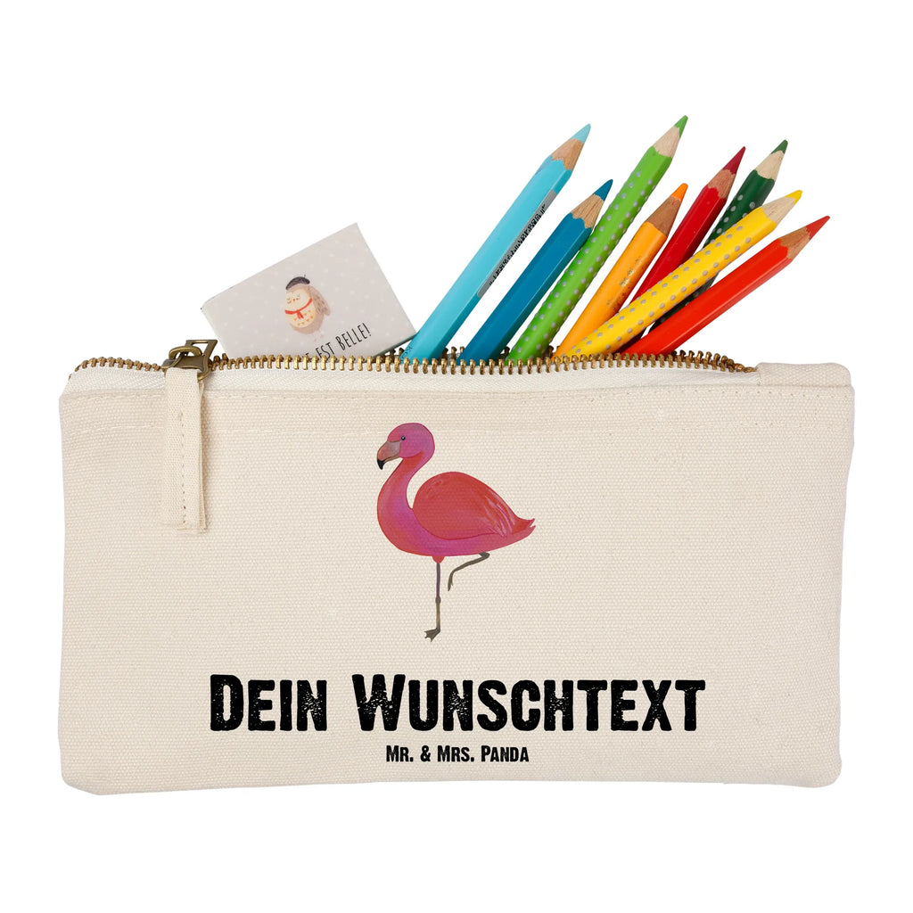 Personalisierte Schminktasche Flamingo classic Personalisierte Schminktasche, Personalisierte Kosmetiktasche, Personalisierter Kosmetikbeutel, Personalisiertes Stiftemäppchen, Personalisiertes Etui, Personalisierte Federmappe, Personalisierte Makeup Bag, Personalisiertes Schminketui, Personalisiertes Kosmetiketui, Personalisiertes Schlamperetui, Schminktasche mit Namen, Kosmetiktasche mit Namen, Kosmetikbeutel mit Namen, Stiftemäppchen mit Namen, Etui mit Namen, Federmappe mit Namen, Makeup Bg mit Namen, Schminketui mit Namen, Kosmetiketui mit Namen, Schlamperetui mit Namen, Schminktasche personalisieren, Schminktasche bedrucken, Schminktasche selbst gestalten, Flamingo, Einzigartig, Selbstliebe, Stolz, ich, für mich, Spruch, Freundin, Freundinnen, Außenseiter, Sohn, Tochter, Geschwister