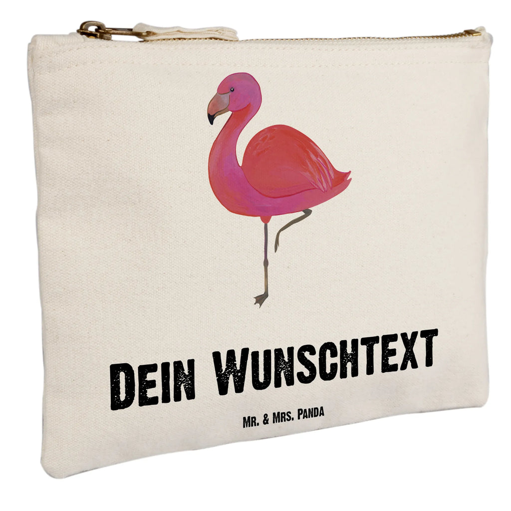 Personalisierte Schminktasche Flamingo classic Personalisierte Schminktasche, Personalisierte Kosmetiktasche, Personalisierter Kosmetikbeutel, Personalisiertes Stiftemäppchen, Personalisiertes Etui, Personalisierte Federmappe, Personalisierte Makeup Bag, Personalisiertes Schminketui, Personalisiertes Kosmetiketui, Personalisiertes Schlamperetui, Schminktasche mit Namen, Kosmetiktasche mit Namen, Kosmetikbeutel mit Namen, Stiftemäppchen mit Namen, Etui mit Namen, Federmappe mit Namen, Makeup Bg mit Namen, Schminketui mit Namen, Kosmetiketui mit Namen, Schlamperetui mit Namen, Schminktasche personalisieren, Schminktasche bedrucken, Schminktasche selbst gestalten, Flamingo, Einzigartig, Selbstliebe, Stolz, ich, für mich, Spruch, Freundin, Freundinnen, Außenseiter, Sohn, Tochter, Geschwister