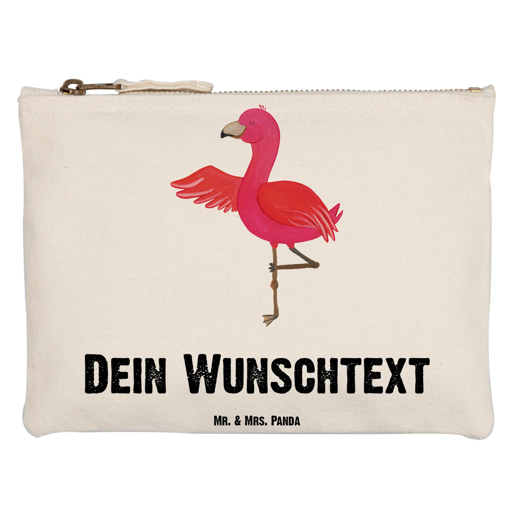 Personalisierte Schminktasche Flamingo Yoga Personalisierte Schminktasche, Personalisierte Kosmetiktasche, Personalisierter Kosmetikbeutel, Personalisiertes Stiftemäppchen, Personalisiertes Etui, Personalisierte Federmappe, Personalisierte Makeup Bag, Personalisiertes Schminketui, Personalisiertes Kosmetiketui, Personalisiertes Schlamperetui, Schminktasche mit Namen, Kosmetiktasche mit Namen, Kosmetikbeutel mit Namen, Stiftemäppchen mit Namen, Etui mit Namen, Federmappe mit Namen, Makeup Bg mit Namen, Schminketui mit Namen, Kosmetiketui mit Namen, Schlamperetui mit Namen, Schminktasche personalisieren, Schminktasche bedrucken, Schminktasche selbst gestalten, Flamingo, Vogel, Yoga, Namaste, Achtsamkeit, Yoga-Übung, Entspannung, Ärger, Aufregen, Tiefenentspannung