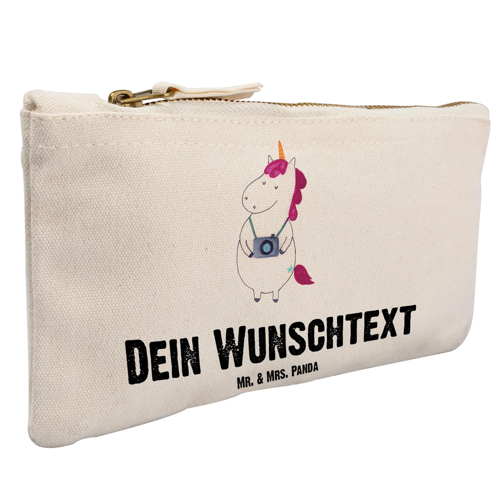 Personalisierte Schminktasche Einhorn Fotograf Personalisierte Schminktasche, Personalisierte Kosmetiktasche, Personalisierter Kosmetikbeutel, Personalisiertes Stiftemäppchen, Personalisiertes Etui, Personalisierte Federmappe, Personalisierte Makeup Bag, Personalisiertes Schminketui, Personalisiertes Kosmetiketui, Personalisiertes Schlamperetui, Schminktasche mit Namen, Kosmetiktasche mit Namen, Kosmetikbeutel mit Namen, Stiftemäppchen mit Namen, Etui mit Namen, Federmappe mit Namen, Makeup Bg mit Namen, Schminketui mit Namen, Kosmetiketui mit Namen, Schlamperetui mit Namen, Schminktasche personalisieren, Schminktasche bedrucken, Schminktasche selbst gestalten, Einhorn, Einhörner, Einhorn Deko, Pegasus, Unicorn, Fotograf, Fotografie, Kamera, Reisen, Weltreise, Weltenbummler, Urlaub, Tourist, Kurztrip, Reise, Städtereise