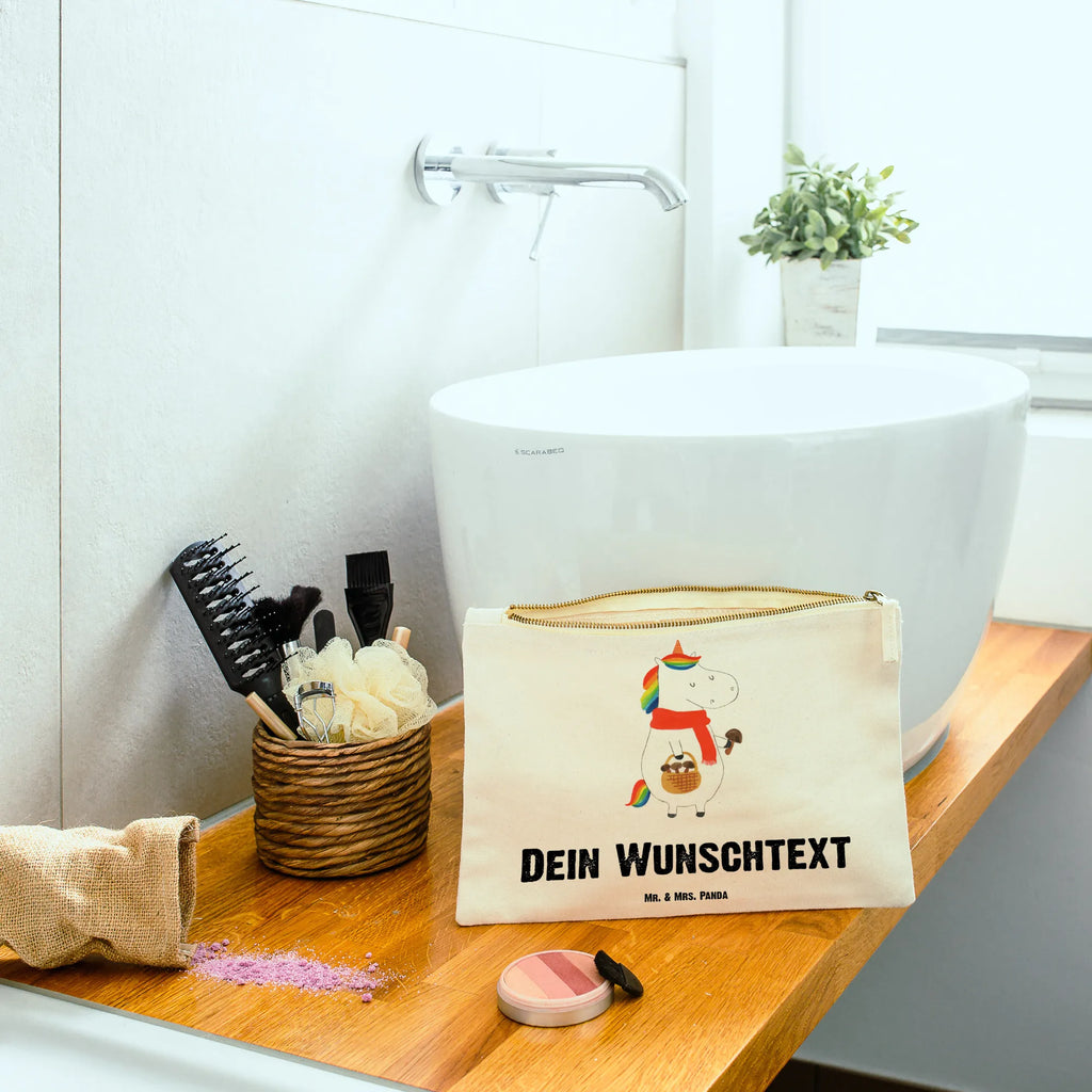 Personalisierte Schminktasche Einhorn Pilz Personalisierte Schminktasche, Personalisierte Kosmetiktasche, Personalisierter Kosmetikbeutel, Personalisiertes Stiftemäppchen, Personalisiertes Etui, Personalisierte Federmappe, Personalisierte Makeup Bag, Personalisiertes Schminketui, Personalisiertes Kosmetiketui, Personalisiertes Schlamperetui, Schminktasche mit Namen, Kosmetiktasche mit Namen, Kosmetikbeutel mit Namen, Stiftemäppchen mit Namen, Etui mit Namen, Federmappe mit Namen, Makeup Bg mit Namen, Schminketui mit Namen, Kosmetiketui mit Namen, Schlamperetui mit Namen, Schminktasche personalisieren, Schminktasche bedrucken, Schminktasche selbst gestalten, Einhorn, Einhörner, Einhorn Deko, Pegasus, Unicorn, Pilze, Pilzsammler, Motivation, Spruch, Liebeskummer