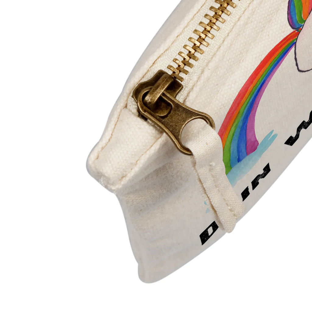 Personalisierte Schminktasche Einhorn Fliegendes Pferd Personalisierte Schminktasche, Personalisierte Kosmetiktasche, Personalisierter Kosmetikbeutel, Personalisiertes Stiftemäppchen, Personalisiertes Etui, Personalisierte Federmappe, Personalisierte Makeup Bag, Personalisiertes Schminketui, Personalisiertes Kosmetiketui, Personalisiertes Schlamperetui, Schminktasche mit Namen, Kosmetiktasche mit Namen, Kosmetikbeutel mit Namen, Stiftemäppchen mit Namen, Etui mit Namen, Federmappe mit Namen, Makeup Bg mit Namen, Schminketui mit Namen, Kosmetiketui mit Namen, Schlamperetui mit Namen, Schminktasche personalisieren, Schminktasche bedrucken, Schminktasche selbst gestalten, Einhorn, Einhörner, Einhorn Deko, Pegasus, Unicorn, Regenbogen, Spielen, Realität, Glitzer, Erwachsenwerden