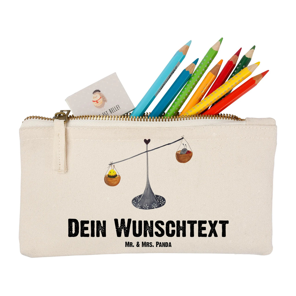 Personalisierte Schminktasche Sternzeichen Waage Personalisierte Schminktasche, Personalisierte Kosmetiktasche, Personalisierter Kosmetikbeutel, Personalisiertes Stiftemäppchen, Personalisiertes Etui, Personalisierte Federmappe, Personalisierte Makeup Bag, Personalisiertes Schminketui, Personalisiertes Kosmetiketui, Personalisiertes Schlamperetui, Schminktasche mit Namen, Kosmetiktasche mit Namen, Kosmetikbeutel mit Namen, Stiftemäppchen mit Namen, Etui mit Namen, Federmappe mit Namen, Makeup Bg mit Namen, Schminketui mit Namen, Kosmetiketui mit Namen, Schlamperetui mit Namen, Schminktasche personalisieren, Schminktasche bedrucken, Schminktasche selbst gestalten, Tierkreiszeichen, Sternzeichen, Horoskop, Astrologie, Aszendent, Waage, Waage Geschenk, Waage Sternzeichen, Geschenk Oktober, Geschenk September, Geburtstag Oktober, Geburtstag September, Gleichgewicht, Marienkäfer, Hummel, Biene