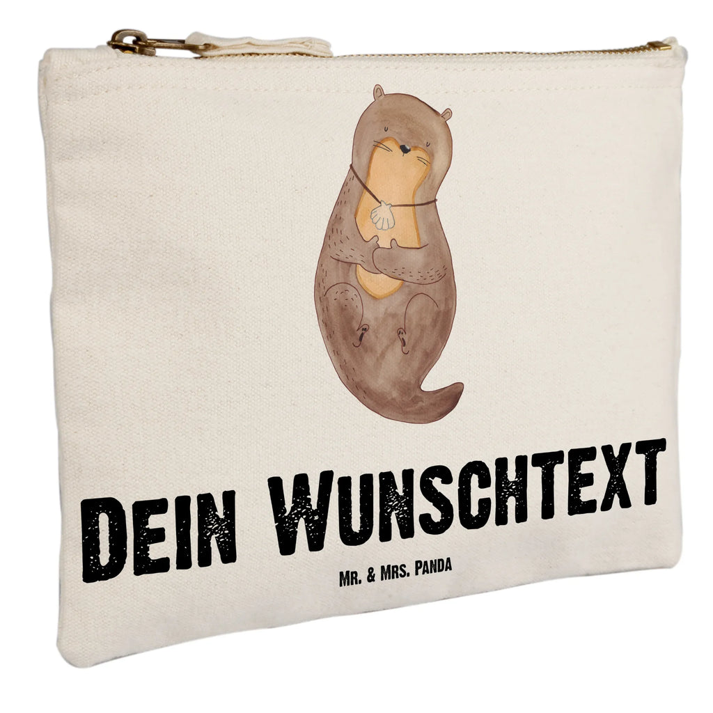 Personalisierte Schminktasche Otter mit Muschelmedaillon Personalisierte Schminktasche, Personalisierte Kosmetiktasche, Personalisierter Kosmetikbeutel, Personalisiertes Stiftemäppchen, Personalisiertes Etui, Personalisierte Federmappe, Personalisierte Makeup Bag, Personalisiertes Schminketui, Personalisiertes Kosmetiketui, Personalisiertes Schlamperetui, Schminktasche mit Namen, Kosmetiktasche mit Namen, Kosmetikbeutel mit Namen, Stiftemäppchen mit Namen, Etui mit Namen, Federmappe mit Namen, Makeup Bg mit Namen, Schminketui mit Namen, Kosmetiketui mit Namen, Schlamperetui mit Namen, Schminktasche personalisieren, Schminktasche bedrucken, Schminktasche selbst gestalten, Otter, Fischotter, Seeotter, Otterliebe, grübeln, träumen, Motivation, Tagträumen, Büro