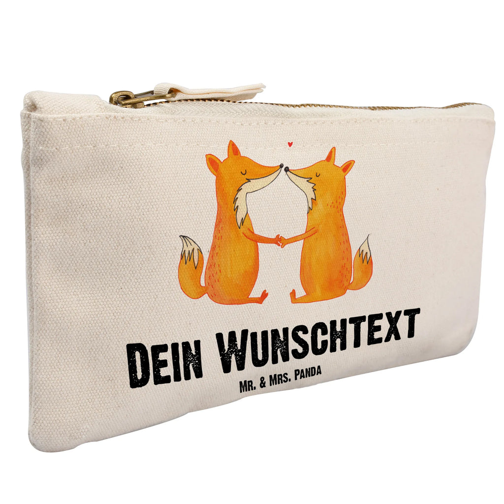 Personalisierte Schminktasche Füchse Liebe Personalisierte Schminktasche, Personalisierte Kosmetiktasche, Personalisierter Kosmetikbeutel, Personalisiertes Stiftemäppchen, Personalisiertes Etui, Personalisierte Federmappe, Personalisierte Makeup Bag, Personalisiertes Schminketui, Personalisiertes Kosmetiketui, Personalisiertes Schlamperetui, Schminktasche mit Namen, Kosmetiktasche mit Namen, Kosmetikbeutel mit Namen, Stiftemäppchen mit Namen, Etui mit Namen, Federmappe mit Namen, Makeup Bg mit Namen, Schminketui mit Namen, Kosmetiketui mit Namen, Schlamperetui mit Namen, Schminktasche personalisieren, Schminktasche bedrucken, Schminktasche selbst gestalten, Fuchs, Füchse, Fox, Liebe, Liebespaar, Paar, Partner, Freundin, Freund, Ehe, Verlobte, Ehemann, Ehefrau, Liebesbeweis