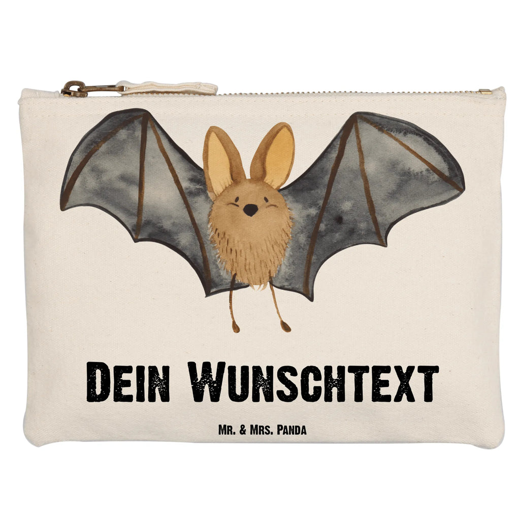 Personalisierte Schminktasche Fledermaus Flügel Personalisierte Schminktasche, Personalisierte Kosmetiktasche, Personalisierter Kosmetikbeutel, Personalisiertes Stiftemäppchen, Personalisiertes Etui, Personalisierte Federmappe, Personalisierte Makeup Bag, Personalisiertes Schminketui, Personalisiertes Kosmetiketui, Personalisiertes Schlamperetui, Schminktasche mit Namen, Kosmetiktasche mit Namen, Kosmetikbeutel mit Namen, Stiftemäppchen mit Namen, Etui mit Namen, Federmappe mit Namen, Makeup Bg mit Namen, Schminketui mit Namen, Kosmetiketui mit Namen, Schlamperetui mit Namen, Schminktasche personalisieren, Schminktasche bedrucken, Schminktasche selbst gestalten, Tiermotive, Gute Laune, lustige Sprüche, Tiere