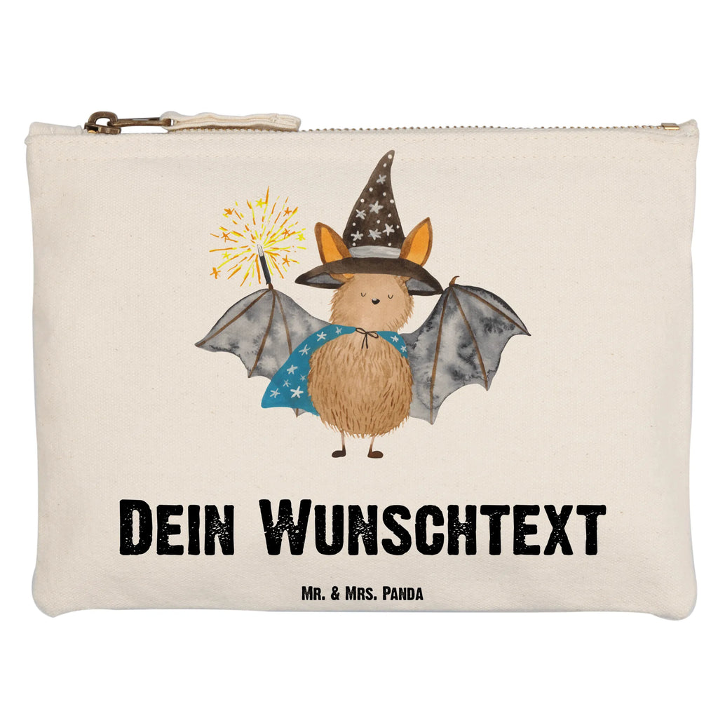 Personalisierte Schminktasche Fledermaus Zauberer Personalisierte Schminktasche, Personalisierte Kosmetiktasche, Personalisierter Kosmetikbeutel, Personalisiertes Stiftemäppchen, Personalisiertes Etui, Personalisierte Federmappe, Personalisierte Makeup Bag, Personalisiertes Schminketui, Personalisiertes Kosmetiketui, Personalisiertes Schlamperetui, Schminktasche mit Namen, Kosmetiktasche mit Namen, Kosmetikbeutel mit Namen, Stiftemäppchen mit Namen, Etui mit Namen, Federmappe mit Namen, Makeup Bg mit Namen, Schminketui mit Namen, Kosmetiketui mit Namen, Schlamperetui mit Namen, Schminktasche personalisieren, Schminktasche bedrucken, Schminktasche selbst gestalten, Tiermotive, Gute Laune, lustige Sprüche, Tiere, Fledermaus, Fledermäuse, Zauberer, Magier, Frauen, reinsteigern