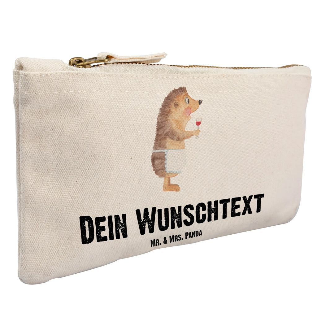 Personalisierte Schminktasche Igel mit Wein Personalisierte Schminktasche, Personalisierte Kosmetiktasche, Personalisierter Kosmetikbeutel, Personalisiertes Stiftemäppchen, Personalisiertes Etui, Personalisierte Federmappe, Personalisierte Makeup Bag, Personalisiertes Schminketui, Personalisiertes Kosmetiketui, Personalisiertes Schlamperetui, Schminktasche mit Namen, Kosmetiktasche mit Namen, Kosmetikbeutel mit Namen, Stiftemäppchen mit Namen, Etui mit Namen, Federmappe mit Namen, Makeup Bg mit Namen, Schminketui mit Namen, Kosmetiketui mit Namen, Schlamperetui mit Namen, Schminktasche personalisieren, Schminktasche bedrucken, Schminktasche selbst gestalten, Tiermotive, Gute Laune, lustige Sprüche, Tiere, Wein Spruch, Igel, Geschenk Weintrinker, Geschenk Weinliebhaber, Wein Deko, Weinglas, Rotwein, Weißwein, Wein trinken