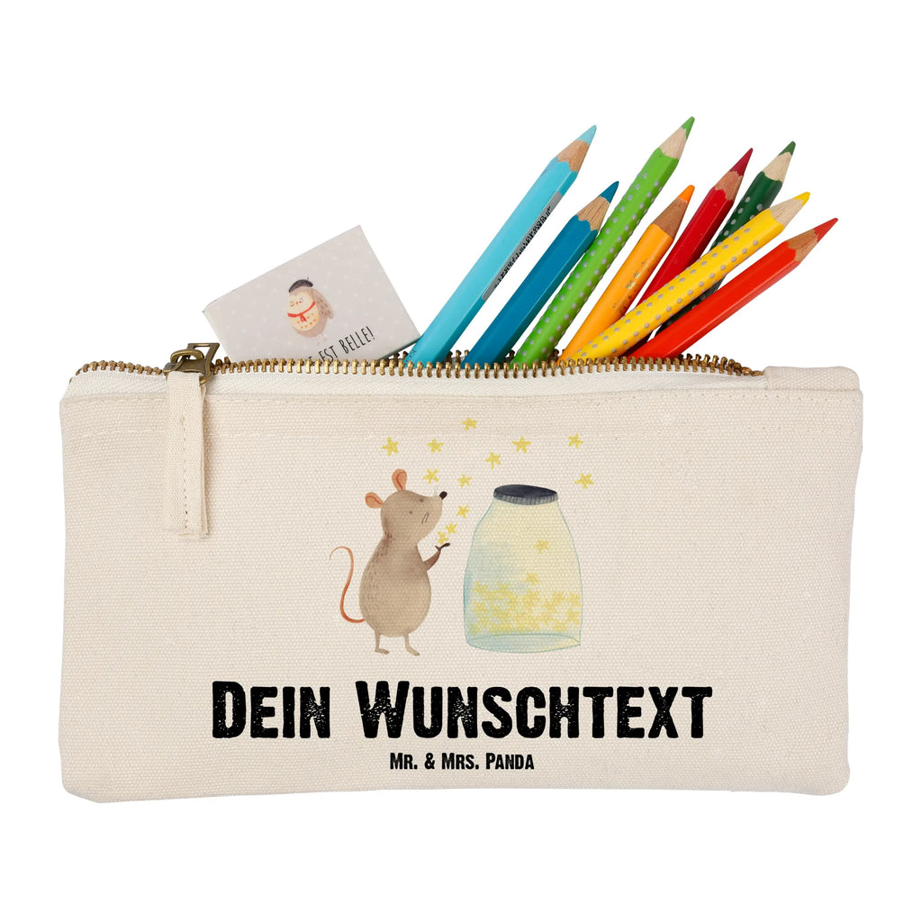 Personalisierte Schminktasche Maus Sterne Personalisierte Schminktasche, Personalisierte Kosmetiktasche, Personalisierter Kosmetikbeutel, Personalisiertes Stiftemäppchen, Personalisiertes Etui, Personalisierte Federmappe, Personalisierte Makeup Bag, Personalisiertes Schminketui, Personalisiertes Kosmetiketui, Personalisiertes Schlamperetui, Schminktasche mit Namen, Kosmetiktasche mit Namen, Kosmetikbeutel mit Namen, Stiftemäppchen mit Namen, Etui mit Namen, Federmappe mit Namen, Makeup Bg mit Namen, Schminketui mit Namen, Kosmetiketui mit Namen, Schlamperetui mit Namen, Schminktasche personalisieren, Schminktasche bedrucken, Schminktasche selbst gestalten, Tiermotive, Gute Laune, lustige Sprüche, Tiere, Maus, Sterne, Wunsch, Kind, Taufe, Taufgeschenk, Geburt, Schwangerschaft, erstes Kind, Kindergeburtstag, Geburtstag, Hoffnung, Träume