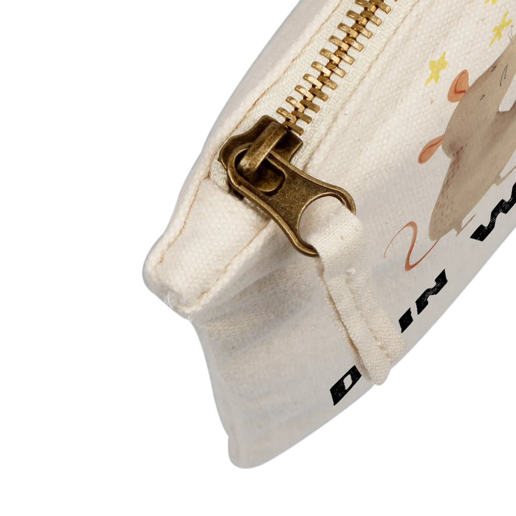 Personalisierte Schminktasche Maus Sterne Personalisierte Schminktasche, Personalisierte Kosmetiktasche, Personalisierter Kosmetikbeutel, Personalisiertes Stiftemäppchen, Personalisiertes Etui, Personalisierte Federmappe, Personalisierte Makeup Bag, Personalisiertes Schminketui, Personalisiertes Kosmetiketui, Personalisiertes Schlamperetui, Schminktasche mit Namen, Kosmetiktasche mit Namen, Kosmetikbeutel mit Namen, Stiftemäppchen mit Namen, Etui mit Namen, Federmappe mit Namen, Makeup Bg mit Namen, Schminketui mit Namen, Kosmetiketui mit Namen, Schlamperetui mit Namen, Schminktasche personalisieren, Schminktasche bedrucken, Schminktasche selbst gestalten, Tiermotive, Gute Laune, lustige Sprüche, Tiere, Maus, Sterne, Wunsch, Kind, Taufe, Taufgeschenk, Geburt, Schwangerschaft, erstes Kind, Kindergeburtstag, Geburtstag, Hoffnung, Träume