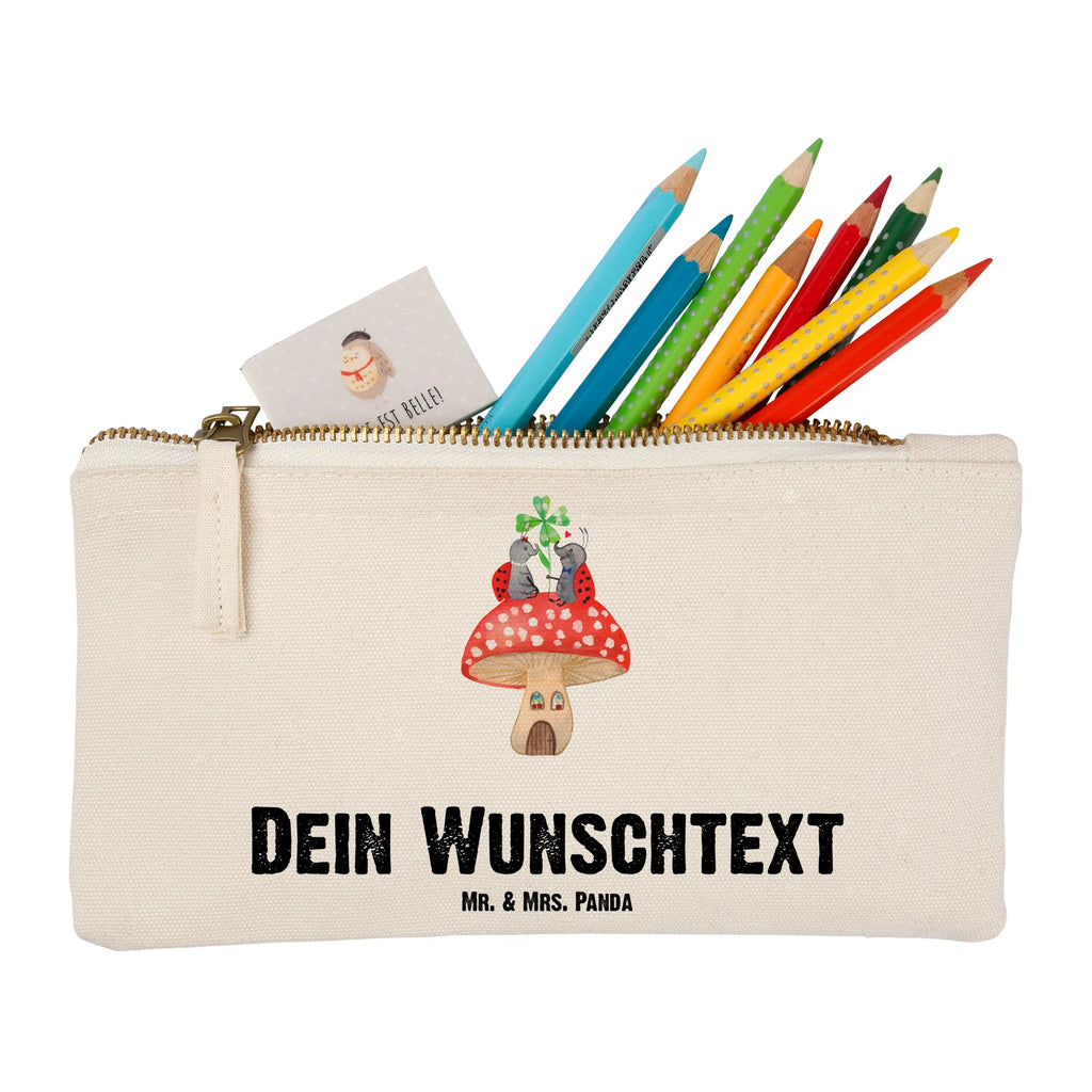 Personalisierte Schminktasche Marienkäfer Paar Fliegenpilz Personalisierte Schminktasche, Personalisierte Kosmetiktasche, Personalisierter Kosmetikbeutel, Personalisiertes Stiftemäppchen, Personalisiertes Etui, Personalisierte Federmappe, Personalisierte Makeup Bag, Personalisiertes Schminketui, Personalisiertes Kosmetiketui, Personalisiertes Schlamperetui, Schminktasche mit Namen, Kosmetiktasche mit Namen, Kosmetikbeutel mit Namen, Stiftemäppchen mit Namen, Etui mit Namen, Federmappe mit Namen, Makeup Bg mit Namen, Schminketui mit Namen, Kosmetiketui mit Namen, Schlamperetui mit Namen, Schminktasche personalisieren, Schminktasche bedrucken, Schminktasche selbst gestalten, Tiermotive, Gute Laune, lustige Sprüche, Tiere, Haus, Wohnung, zuhause, Fliegenpilz, Marienkäfer, Fleigenpilzhaus