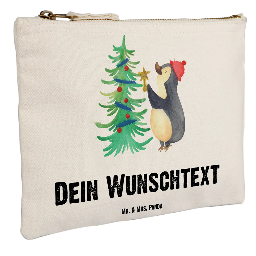 Personalisierte Schminktasche Pinguin Weihnachtsbaum Personalisierte Schminktasche, Personalisierte Kosmetiktasche, Personalisierter Kosmetikbeutel, Personalisiertes Stiftemäppchen, Personalisiertes Etui, Personalisierte Federmappe, Personalisierte Makeup Bag, Personalisiertes Schminketui, Personalisiertes Kosmetiketui, Personalisiertes Schlamperetui, Schminktasche mit Namen, Kosmetiktasche mit Namen, Kosmetikbeutel mit Namen, Stiftemäppchen mit Namen, Etui mit Namen, Federmappe mit Namen, Makeup Bg mit Namen, Schminketui mit Namen, Kosmetiketui mit Namen, Schlamperetui mit Namen, Schminktasche personalisieren, Schminktasche bedrucken, Schminktasche selbst gestalten, Winter, Weihnachten, Weihnachtsdeko, Nikolaus, Advent, Heiligabend, Wintermotiv, Pinguin