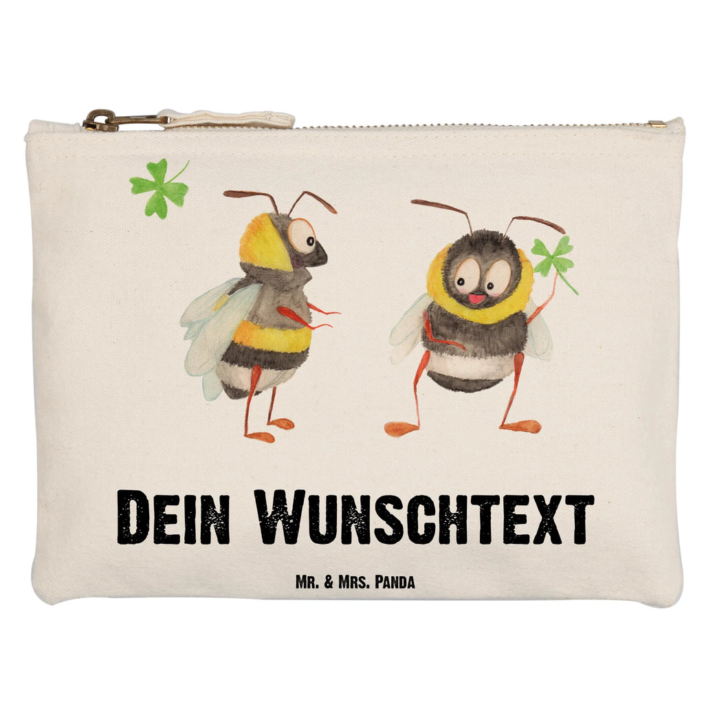 Personalisierte Schminktasche Hummeln mit Kleeblatt Personalisierte Schminktasche, Personalisierte Kosmetiktasche, Personalisierter Kosmetikbeutel, Personalisiertes Stiftemäppchen, Personalisiertes Etui, Personalisierte Federmappe, Personalisierte Makeup Bag, Personalisiertes Schminketui, Personalisiertes Kosmetiketui, Personalisiertes Schlamperetui, Schminktasche mit Namen, Kosmetiktasche mit Namen, Kosmetikbeutel mit Namen, Stiftemäppchen mit Namen, Etui mit Namen, Federmappe mit Namen, Makeup Bg mit Namen, Schminketui mit Namen, Kosmetiketui mit Namen, Schlamperetui mit Namen, Schminktasche personalisieren, Schminktasche bedrucken, Schminktasche selbst gestalten, Tiermotive, Gute Laune, lustige Sprüche, Tiere, Hummel, Biene, Spruch positiv, Biene Deko, Spruch schön, glücklich sein, glücklich werden, Spruch fröhlich