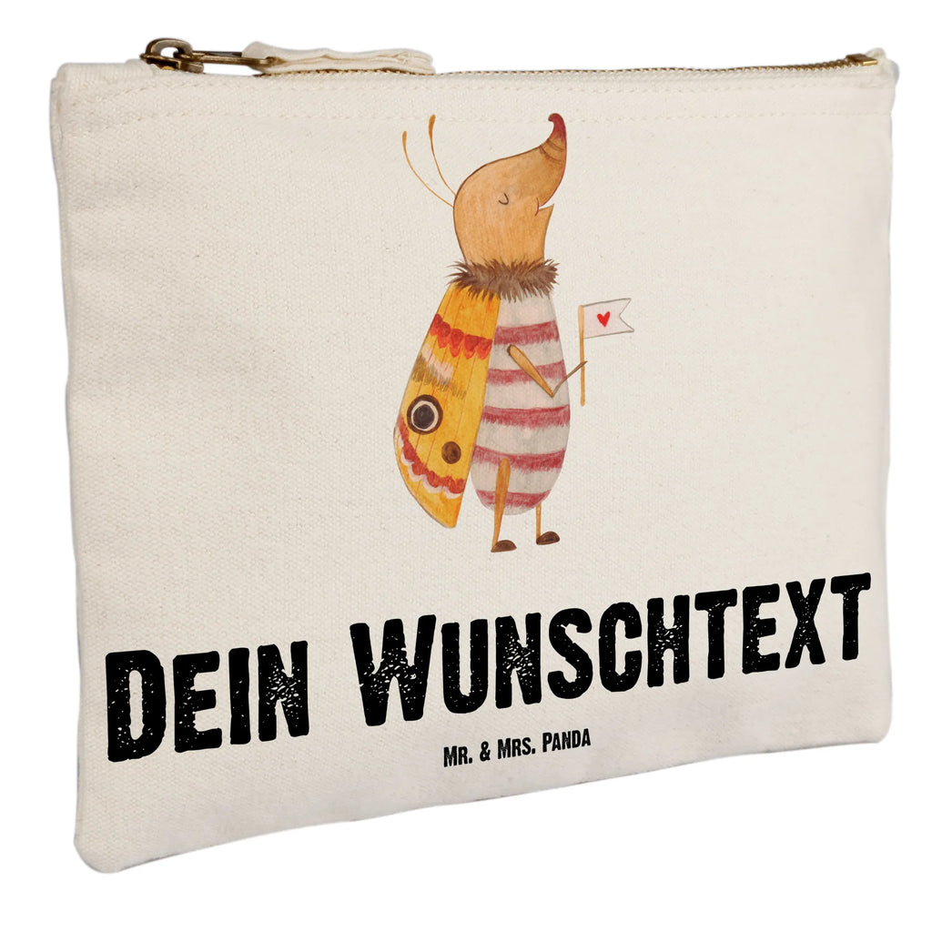 Personalisierte Schminktasche Nachtfalter mit Fähnchen Personalisierte Schminktasche, Personalisierte Kosmetiktasche, Personalisierter Kosmetikbeutel, Personalisiertes Stiftemäppchen, Personalisiertes Etui, Personalisierte Federmappe, Personalisierte Makeup Bag, Personalisiertes Schminketui, Personalisiertes Kosmetiketui, Personalisiertes Schlamperetui, Schminktasche mit Namen, Kosmetiktasche mit Namen, Kosmetikbeutel mit Namen, Stiftemäppchen mit Namen, Etui mit Namen, Federmappe mit Namen, Makeup Bg mit Namen, Schminketui mit Namen, Kosmetiketui mit Namen, Schlamperetui mit Namen, Schminktasche personalisieren, Schminktasche bedrucken, Schminktasche selbst gestalten, Tiermotive, Gute Laune, lustige Sprüche, Tiere, Nachtfalter, Käfer, Spruch lustig, Spruch witzig, süß, niedlich, Küche Deko, Was kostet die Welt