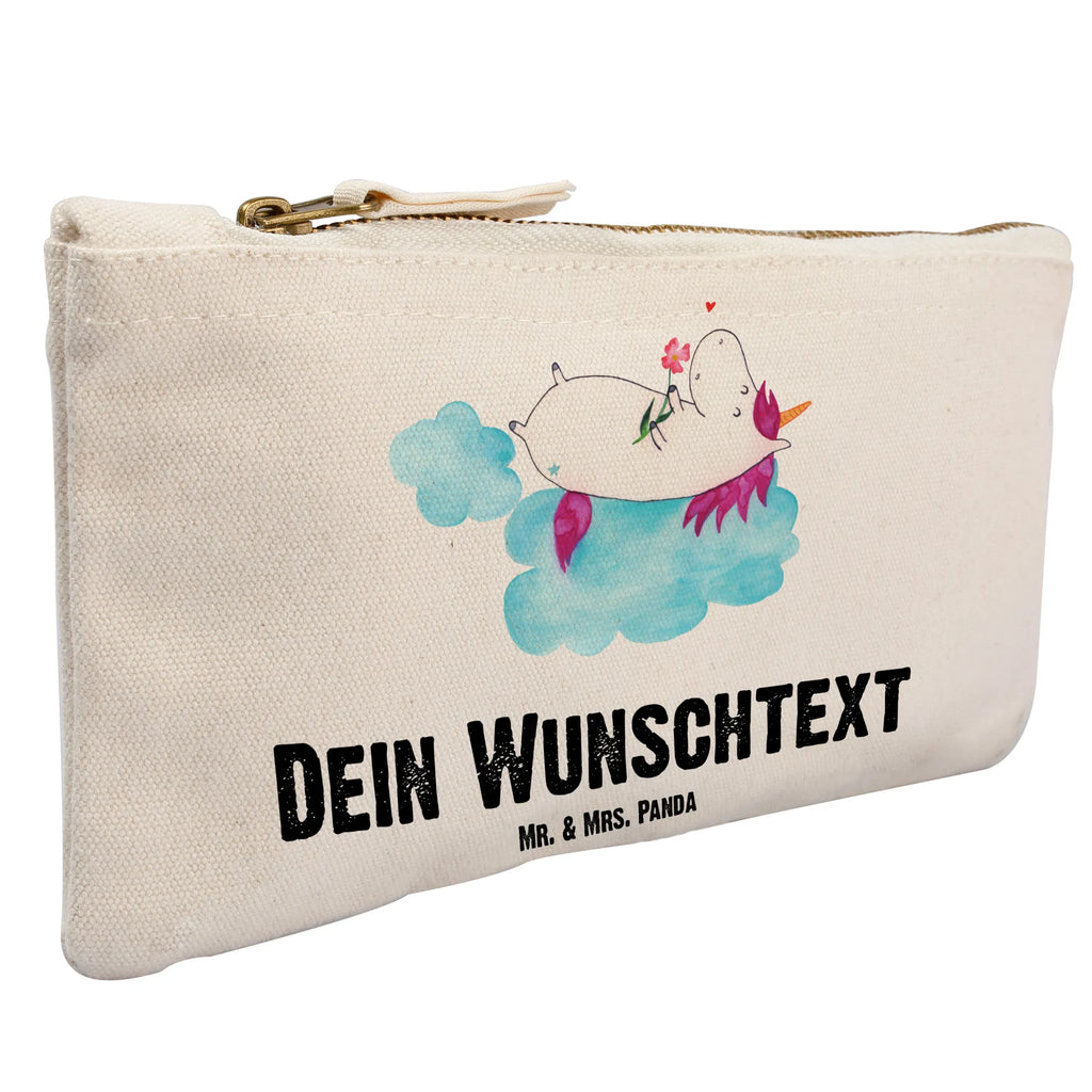 Personalisierte Schminktasche Einhorn verliebt auf Wolke Personalisierte Schminktasche, Personalisierte Kosmetiktasche, Personalisierter Kosmetikbeutel, Personalisiertes Stiftemäppchen, Personalisiertes Etui, Personalisierte Federmappe, Personalisierte Makeup Bag, Personalisiertes Schminketui, Personalisiertes Kosmetiketui, Personalisiertes Schlamperetui, Schminktasche mit Namen, Kosmetiktasche mit Namen, Kosmetikbeutel mit Namen, Stiftemäppchen mit Namen, Etui mit Namen, Federmappe mit Namen, Makeup Bg mit Namen, Schminketui mit Namen, Kosmetiketui mit Namen, Schlamperetui mit Namen, Schminktasche personalisieren, Schminktasche bedrucken, Schminktasche selbst gestalten, Einhorn, Einhörner, Einhorn Deko, Pegasus, Unicorn, verliebt, Liebe, Liebesbeweis, Freundin, Wolke