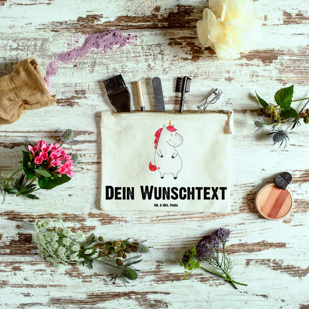 Personalisierte Schminktasche Einhorn wütend Personalisierte Schminktasche, Personalisierte Kosmetiktasche, Personalisierter Kosmetikbeutel, Personalisiertes Stiftemäppchen, Personalisiertes Etui, Personalisierte Federmappe, Personalisierte Makeup Bag, Personalisiertes Schminketui, Personalisiertes Kosmetiketui, Personalisiertes Schlamperetui, Schminktasche mit Namen, Kosmetiktasche mit Namen, Kosmetikbeutel mit Namen, Stiftemäppchen mit Namen, Etui mit Namen, Federmappe mit Namen, Makeup Bg mit Namen, Schminketui mit Namen, Kosmetiketui mit Namen, Schlamperetui mit Namen, Schminktasche personalisieren, Schminktasche bedrucken, Schminktasche selbst gestalten, Einhorn, Einhörner, Einhorn Deko, Pegasus, Unicorn, Realität, Ansage, lustlos, nein, Büro, Arbeit, wütend, dumme Fragen, lustig, Spaß, Geschenk