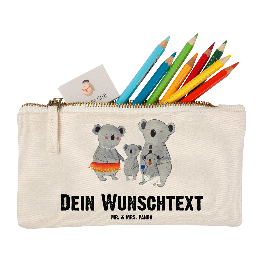 Personalisierte Schminktasche Koala Familie Personalisierte Schminktasche, Personalisierte Kosmetiktasche, Personalisierter Kosmetikbeutel, Personalisiertes Stiftemäppchen, Personalisiertes Etui, Personalisierte Federmappe, Personalisierte Makeup Bag, Personalisiertes Schminketui, Personalisiertes Kosmetiketui, Personalisiertes Schlamperetui, Schminktasche mit Namen, Kosmetiktasche mit Namen, Kosmetikbeutel mit Namen, Stiftemäppchen mit Namen, Etui mit Namen, Federmappe mit Namen, Makeup Bg mit Namen, Schminketui mit Namen, Kosmetiketui mit Namen, Schlamperetui mit Namen, Schminktasche personalisieren, Schminktasche bedrucken, Schminktasche selbst gestalten, Familie, Vatertag, Muttertag, Bruder, Schwester, Mama, Papa, Oma, Opa, Koala, Koalas, Family, Kinder, Geschwister, Familienleben