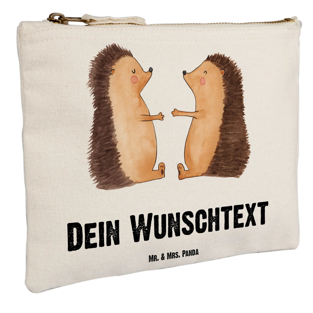 Personalisierte Schminktasche Igel Liebe Personalisierte Schminktasche, Personalisierte Kosmetiktasche, Personalisierter Kosmetikbeutel, Personalisiertes Stiftemäppchen, Personalisiertes Etui, Personalisierte Federmappe, Personalisierte Makeup Bag, Personalisiertes Schminketui, Personalisiertes Kosmetiketui, Personalisiertes Schlamperetui, Schminktasche mit Namen, Kosmetiktasche mit Namen, Kosmetikbeutel mit Namen, Stiftemäppchen mit Namen, Etui mit Namen, Federmappe mit Namen, Makeup Bg mit Namen, Schminketui mit Namen, Kosmetiketui mit Namen, Schlamperetui mit Namen, Schminktasche personalisieren, Schminktasche bedrucken, Schminktasche selbst gestalten, Liebe, Partner, Freund, Freundin, Ehemann, Ehefrau, Heiraten, Verlobung, Heiratsantrag, Liebesgeschenk, Jahrestag, Hocheitstag, Verliebt, Verlobt, Verheiratet, Geschenk, Liebesbeweis, Hochzeitstag, Hochzeit, Igel