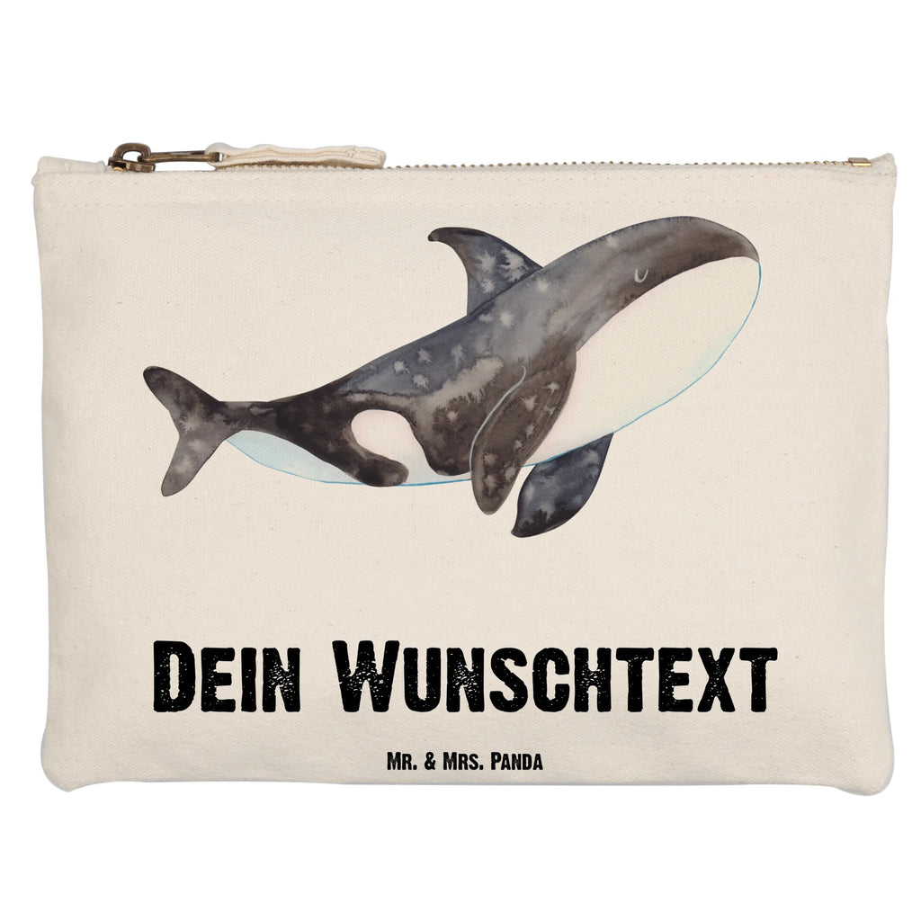 Personalisierte Schminktasche Orca Personalisierte Schminktasche, Personalisierte Kosmetiktasche, Personalisierter Kosmetikbeutel, Personalisiertes Stiftemäppchen, Personalisiertes Etui, Personalisierte Federmappe, Personalisierte Makeup Bag, Personalisiertes Schminketui, Personalisiertes Kosmetiketui, Personalisiertes Schlamperetui, Schminktasche mit Namen, Kosmetiktasche mit Namen, Kosmetikbeutel mit Namen, Stiftemäppchen mit Namen, Etui mit Namen, Federmappe mit Namen, Makeup Bg mit Namen, Schminketui mit Namen, Kosmetiketui mit Namen, Schlamperetui mit Namen, Schminktasche personalisieren, Schminktasche bedrucken, Schminktasche selbst gestalten, Meerestiere, Meer, Urlaub, Orca, Orcas, Killerwal, Wal, Möglichkeiten, Büro, Arbeit, Motivation, Selbstliebe, Neustart, Startup