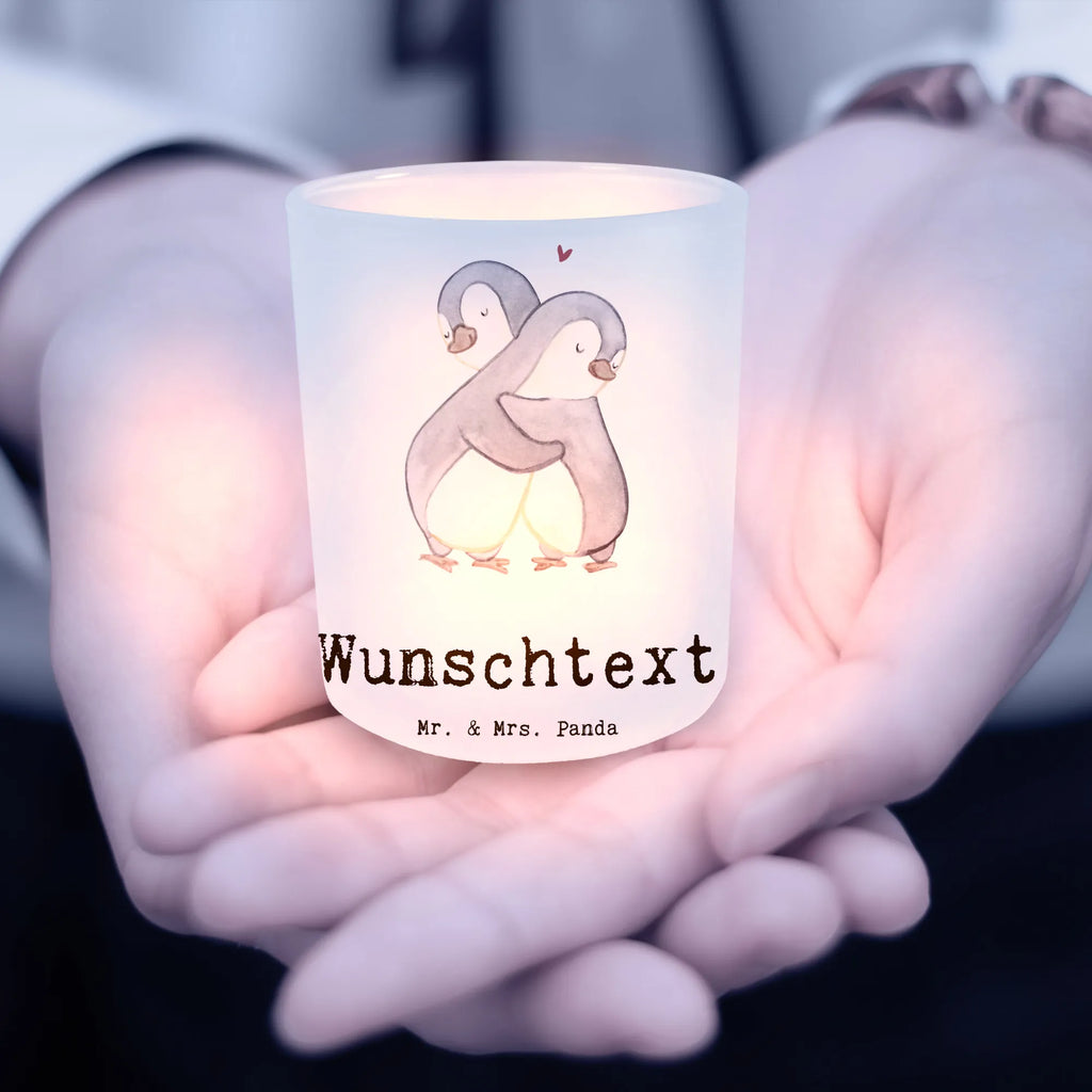 Personalisiertes Windlicht Pinguin Beste Beziehung der Welt Personalisiertes Windlicht, Personalisiertes Windlicht Glas, Personalisiertes Teelichtglas, Personalisierter Teelichthalter, Personalisiertes Kerzenglas, Personalisierte Kerze, Personalisiertes Teelicht, Windlicht mit Namen, Windlicht Glas mit Namen, Teelichtglas mit Namen, Teelichthalter mit Namen, Teelichter mit Namen, Kerzenglas mit Namen, Kerze mit Namen, Teelicht mit Namen, Namenspersonalisierung, Name, selbst gestalten, Wunschtext, Bedrucken, für, Dankeschön, Geschenk, Schenken, Geburtstag, Geburtstagsgeschenk, Geschenkidee, Danke, Bedanken, Mitbringsel, Freude machen, Geschenktipp, Beziehung, Zusammen sein, Miteinander gehen, Liebe, Verlieb, Liebesgeschenk