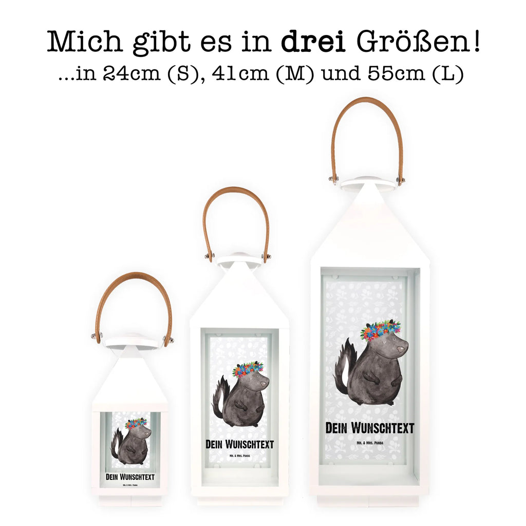 Personalisierte Deko Laterne Stinktier Blumenmaedchen Gartenlampe, Gartenleuchte, Gartendekoration, Gartenlicht, Laterne kleine Laternen, XXL Laternen, Laterne groß, Stinktier, Skunk, Wildtier, Raubtier, Stinker, Stinki, Yoga, Namaste, Lebe, Liebe, Lache