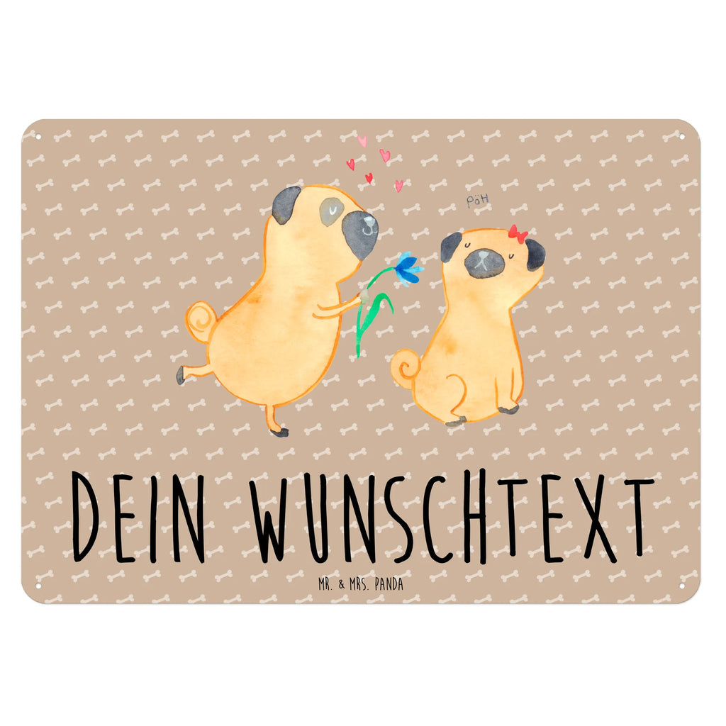 Personalisiertes Blechschild Mops Verliebt Blechschild, Metallschild, Geschenk Schild, Schild, Magnet-Metall-Schild, Deko Schild, Wandschild, Wand-Dekoration, Türschild, Hund, Hundemotiv, Haustier, Hunderasse, Tierliebhaber, Hundebesitzer, Sprüche, Mops, Möpse, Hundeliebe, verliebt, Liebe, Liebesspruch. Verlobt, Geschenk Freund, Partner