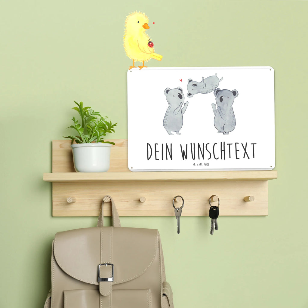 Personalisiertes Blechschild Koalas Feiern Blechschild, Metallschild, Geschenk Schild, Schild, Magnet-Metall-Schild, Deko Schild, Wandschild, Wand-Dekoration, Türschild, Geburtstag, Geburtstagsgeschenk, Geschenk, Koala, Familie, Kind, Eltern, Herz, Liebe