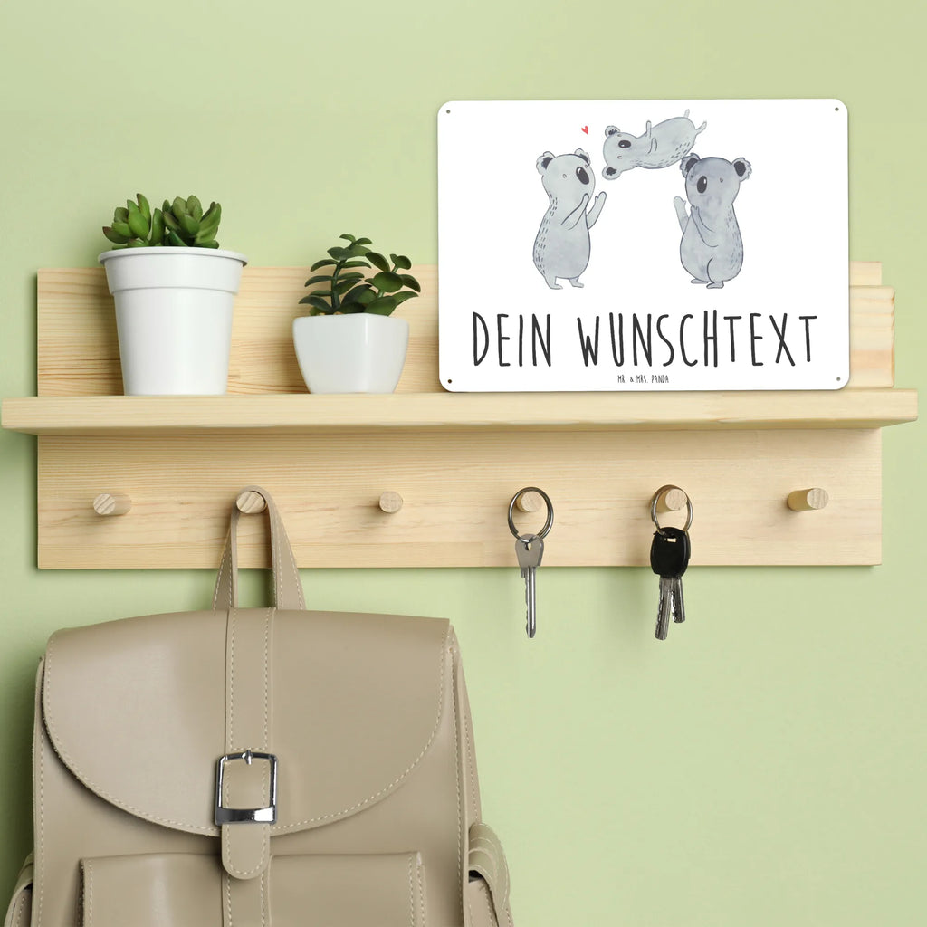 Personalisiertes Blechschild Koalas Feiern Blechschild, Metallschild, Geschenk Schild, Schild, Magnet-Metall-Schild, Deko Schild, Wandschild, Wand-Dekoration, Türschild, Geburtstag, Geburtstagsgeschenk, Geschenk, Koala, Familie, Kind, Eltern, Herz, Liebe