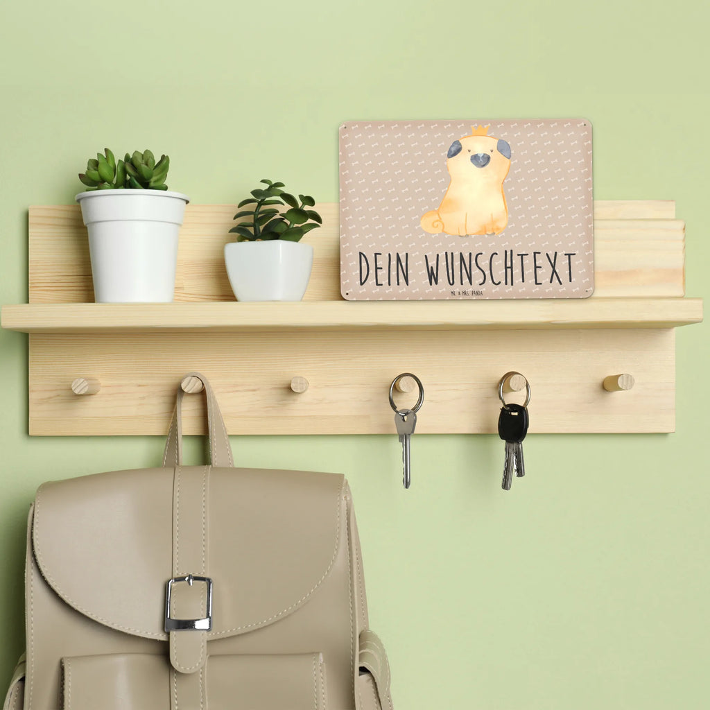 Personalisiertes Blechschild Mops Krone Blechschild, Metallschild, Geschenk Schild, Schild, Magnet-Metall-Schild, Deko Schild, Wandschild, Wand-Dekoration, Türschild, Hund, Hundemotiv, Haustier, Hunderasse, Tierliebhaber, Hundebesitzer, Sprüche, Mops, allergisch, kinderlos, Hausregel, Hundebesitzer. Spruch, lustig