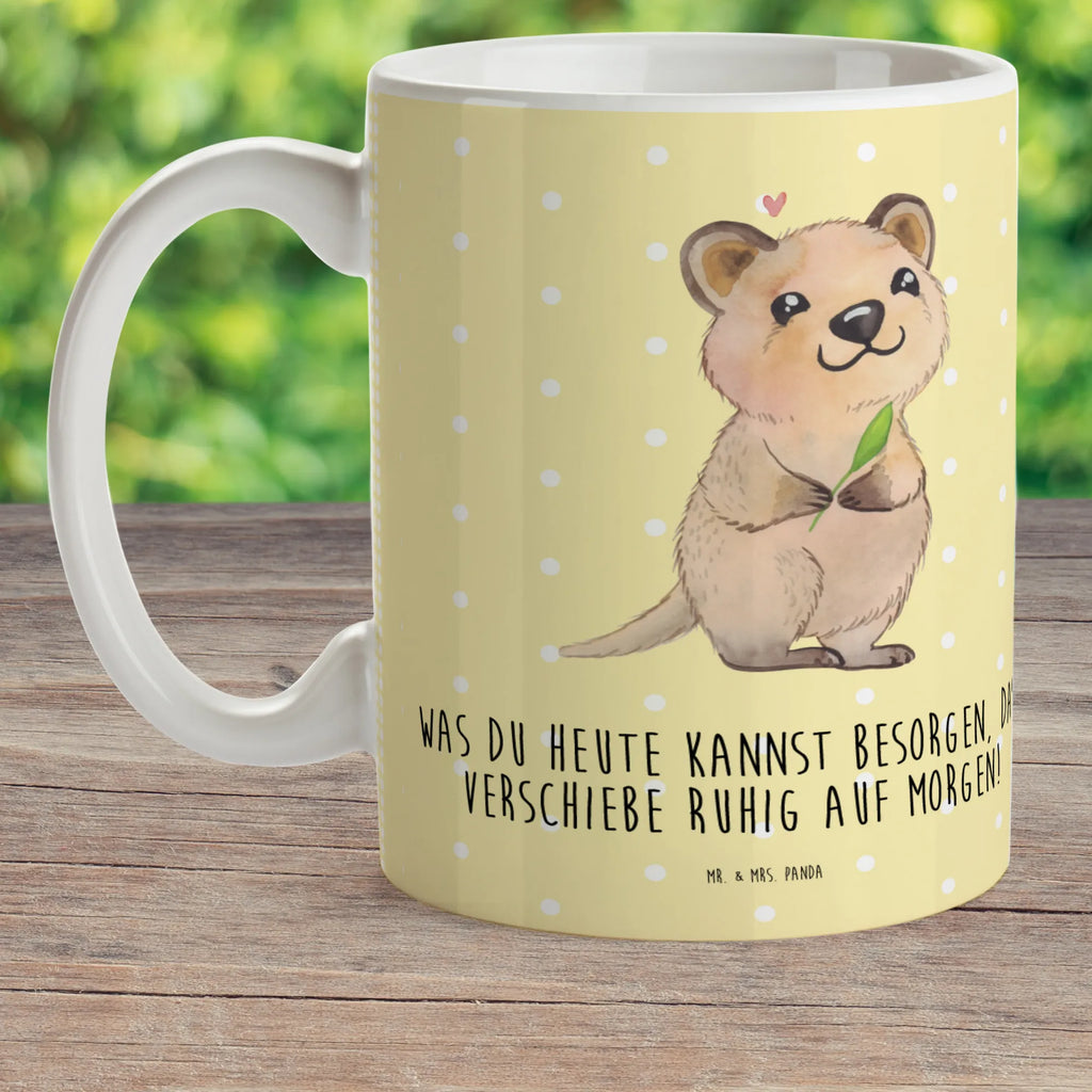 Kindertasse Quokka Happy Kindertasse, Kinder Tasse, Kunststoff Tasse, Kindergarten Tasse, Trinkbecher, Camping Becher, Kaffeetasse, Kunststoffbecher, Kindergartenbecher, Outdoorgeschirr, Kunststoffgeschirr, Reisebecher, Reisetasse, Kinderbecher, Bruchfeste Tasse, Bruchsichere Tasse, Plastik Tasse, Plastiktasse, Tiermotive, Gute Laune, lustige Sprüche, Tiere, Quokka, Verschieben, Aufschieberitis, Lustiger Spruch, Niedliches Tier, Dinge erledigen