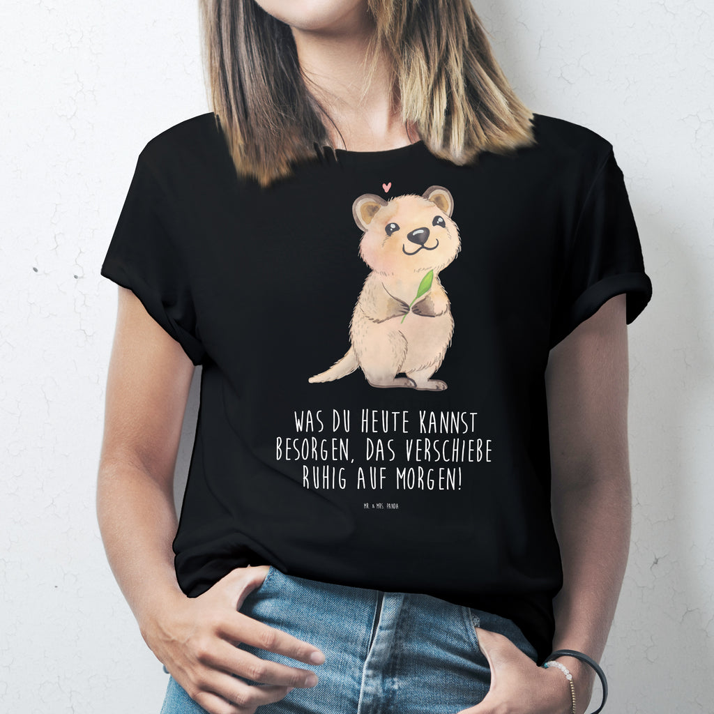 T-Shirt Standard Quokka Happy T-Shirt, Shirt, Tshirt, Lustiges T-Shirt, T-Shirt mit Spruch, Party, Junggesellenabschied, Jubiläum, Geburstag, Herrn, Damen, Männer, Frauen, Schlafshirt, Nachthemd, Sprüche, Tiermotive, Gute Laune, lustige Sprüche, Tiere, Quokka, Verschieben, Aufschieberitis, Lustiger Spruch, Niedliches Tier, Dinge erledigen