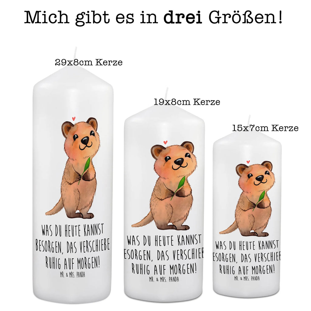 Kerze Quokka Happy Kerze, Taufkerze, Kommunionskerze, Geburtstagskerze, Geschenk Kerze, Taufgeschenk Kerze, Kerze mit Druck, Besondere Kerze, Geschenkidee Kerze, Kerze für Kommunion, Geburtstag Kerze, Kommunion Kerze, Tiermotive, Gute Laune, lustige Sprüche, Tiere, Quokka, Verschieben, Aufschieberitis, Lustiger Spruch, Niedliches Tier, Dinge erledigen