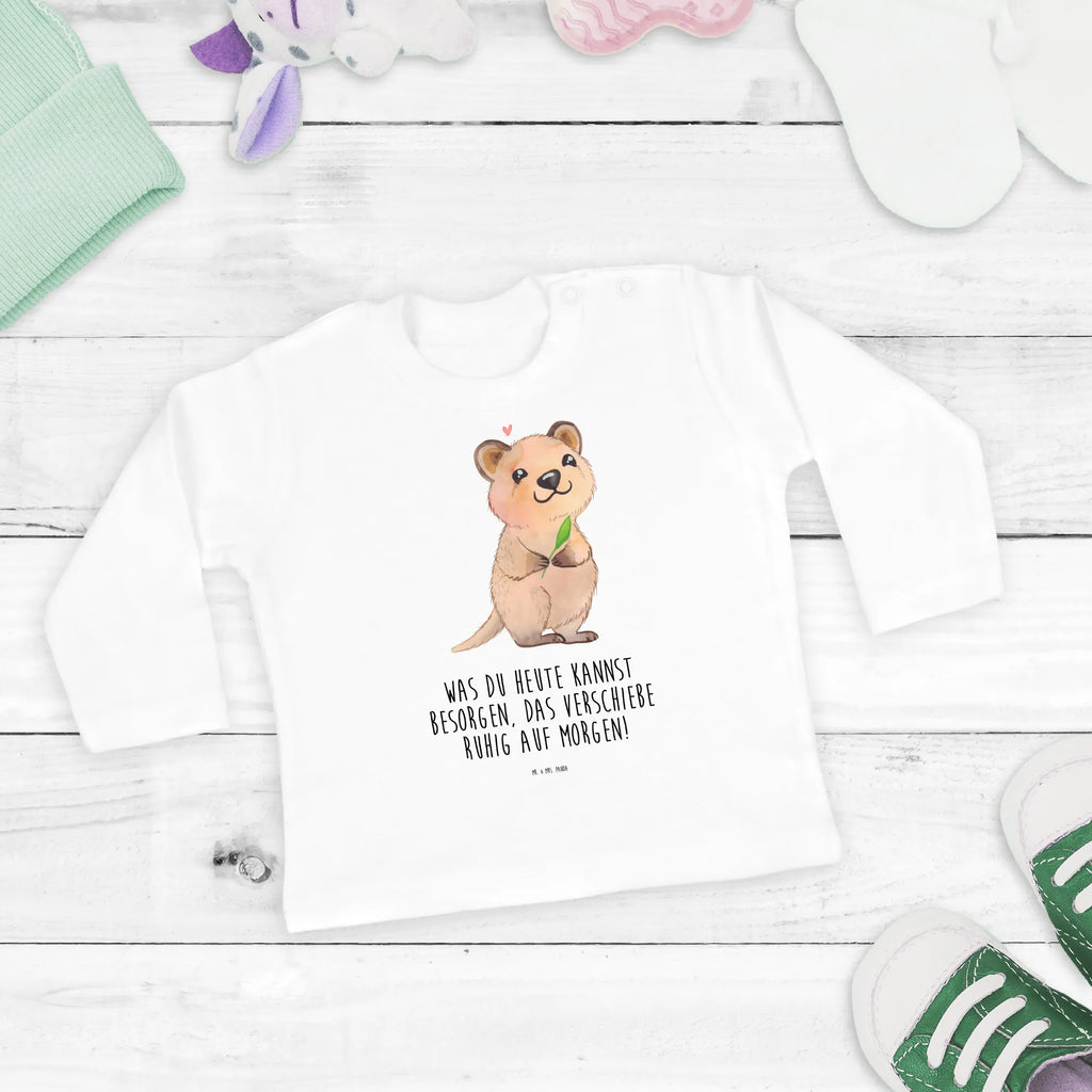 Baby Longsleeve Quokka Happy Mädchen, Jungen, Baby, Langarm, Bio, Kleidung, Tiermotive, Gute Laune, lustige Sprüche, Tiere, Quokka, Verschieben, Aufschieberitis, Lustiger Spruch, Niedliches Tier, Dinge erledigen