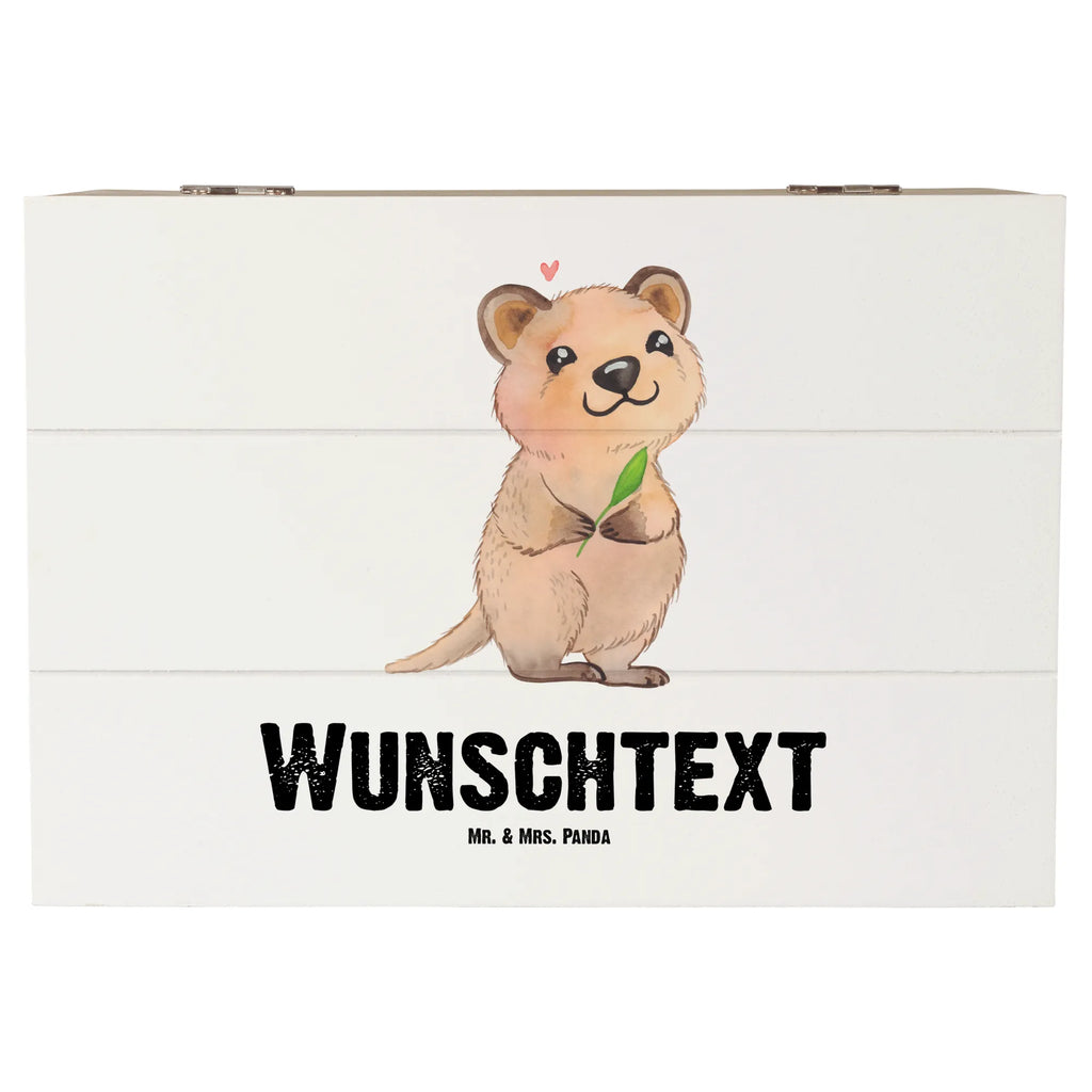 Personalisierte Holzkiste Quokka Happy Holzkiste mit Namen, Kiste mit Namen, Schatzkiste mit Namen, Truhe mit Namen, Schatulle mit Namen, Erinnerungsbox mit Namen, Erinnerungskiste, mit Namen, Dekokiste mit Namen, Aufbewahrungsbox mit Namen, Holzkiste Personalisiert, Kiste Personalisiert, Schatzkiste Personalisiert, Truhe Personalisiert, Schatulle Personalisiert, Erinnerungsbox Personalisiert, Erinnerungskiste Personalisiert, Dekokiste Personalisiert, Aufbewahrungsbox Personalisiert, Geschenkbox personalisiert, GEschenkdose personalisiert, Tiermotive, Gute Laune, lustige Sprüche, Tiere, Quokka, Verschieben, Aufschieberitis, Lustiger Spruch, Niedliches Tier, Dinge erledigen