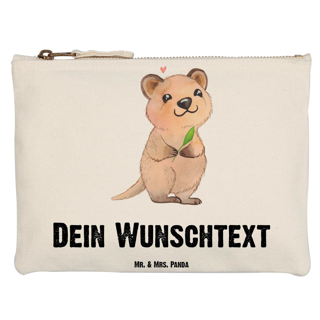 Personalisierte Schminktasche Quokka Happy Personalisierte Schminktasche, Personalisierte Kosmetiktasche, Personalisierter Kosmetikbeutel, Personalisiertes Stiftemäppchen, Personalisiertes Etui, Personalisierte Federmappe, Personalisierte Makeup Bag, Personalisiertes Schminketui, Personalisiertes Kosmetiketui, Personalisiertes Schlamperetui, Schminktasche mit Namen, Kosmetiktasche mit Namen, Kosmetikbeutel mit Namen, Stiftemäppchen mit Namen, Etui mit Namen, Federmappe mit Namen, Makeup Bg mit Namen, Schminketui mit Namen, Kosmetiketui mit Namen, Schlamperetui mit Namen, Schminktasche personalisieren, Schminktasche bedrucken, Schminktasche selbst gestalten, Tiermotive, Gute Laune, lustige Sprüche, Tiere, Quokka, Verschieben, Aufschieberitis, Lustiger Spruch, Niedliches Tier, Dinge erledigen