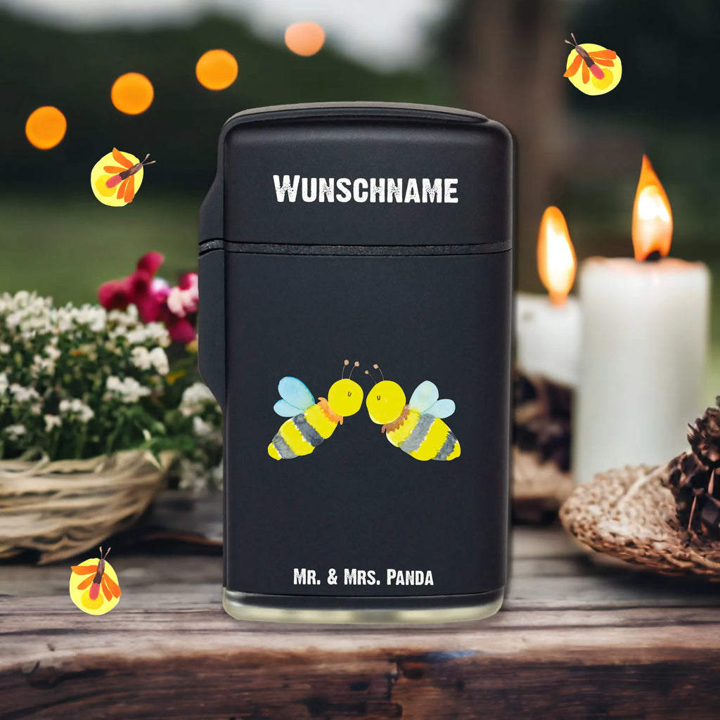 Personalisiertes Feuerzeug Biene Liebe Personalisiertes Feuerzeug, Personalisiertes Gas-Feuerzeug, Personalisiertes Sturmfeuerzeug, Feuerzeug bedrucken, Feuerzeug personalisiert, Feuerzeug personalisieren, Feuerzeug selbst gestalten, Feuerzeug Geschenkidee, Feuerzeug als Geschenk, Geschenk Feuerzeug, Feuerzeug Geschenk, Feuerzeug mit Name, Feuerzeug mit Namen, Besonderes Feuerzeug, Biene, Wespe, Hummel