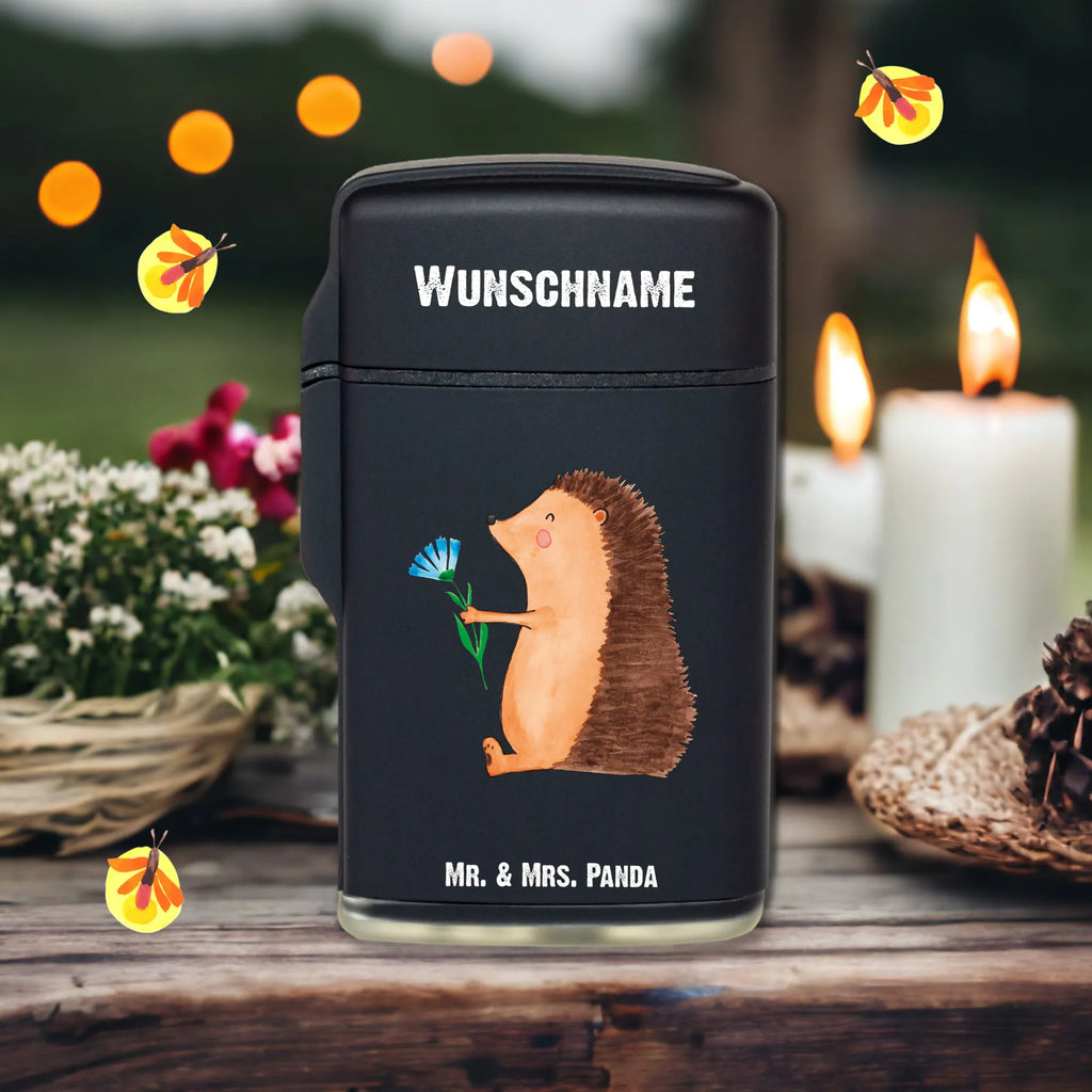 Personalisiertes Feuerzeug Igel mit Blume Personalisiertes Feuerzeug, Personalisiertes Gas-Feuerzeug, Personalisiertes Sturmfeuerzeug, Feuerzeug bedrucken, Feuerzeug personalisiert, Feuerzeug personalisieren, Feuerzeug selbst gestalten, Feuerzeug Geschenkidee, Feuerzeug als Geschenk, Geschenk Feuerzeug, Feuerzeug Geschenk, Feuerzeug mit Name, Feuerzeug mit Namen, Besonderes Feuerzeug, Tiermotive, Gute Laune, lustige Sprüche, Tiere, Igel, Gute Besserung, Genesungswünsche, Krankheit, Krankenhaus, krank, Besuch