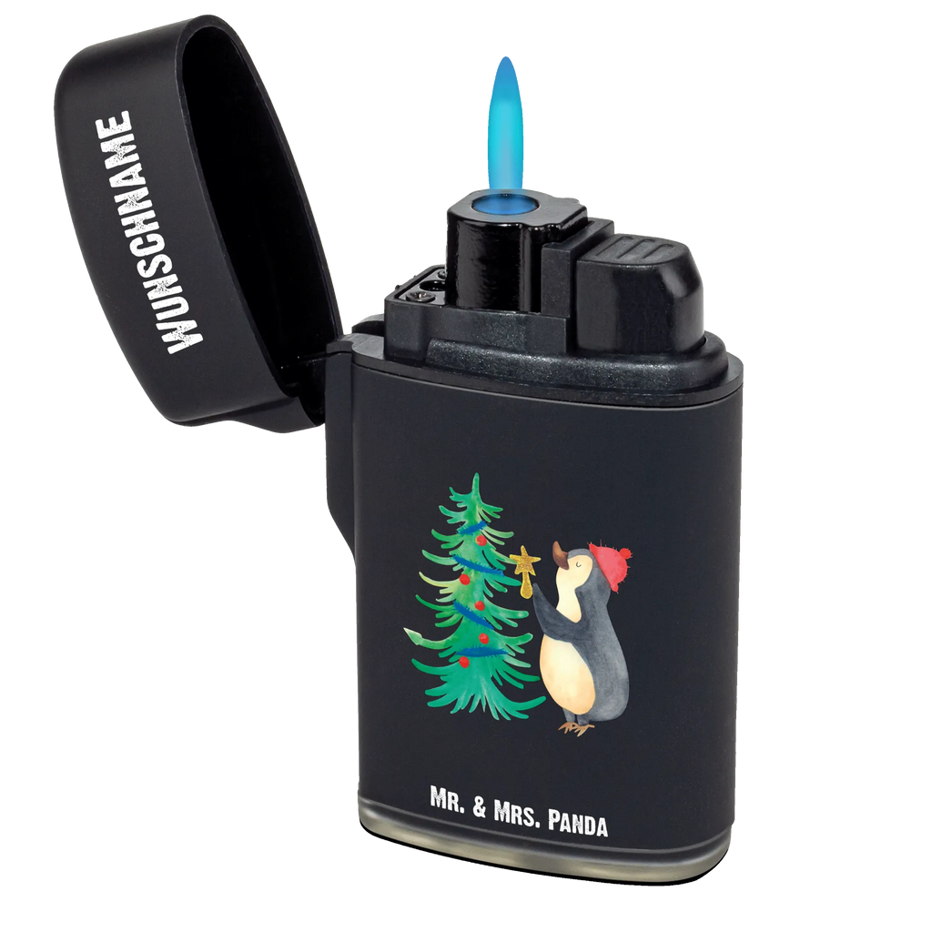 Personalisiertes Feuerzeug Pinguin Weihnachtsbaum Personalisiertes Feuerzeug, Personalisiertes Gas-Feuerzeug, Personalisiertes Sturmfeuerzeug, Feuerzeug bedrucken, Feuerzeug personalisiert, Feuerzeug personalisieren, Feuerzeug selbst gestalten, Feuerzeug Geschenkidee, Feuerzeug als Geschenk, Geschenk Feuerzeug, Feuerzeug Geschenk, Feuerzeug mit Name, Feuerzeug mit Namen, Besonderes Feuerzeug, Winter, Weihnachten, Weihnachtsdeko, Nikolaus, Advent, Heiligabend, Wintermotiv, Pinguin